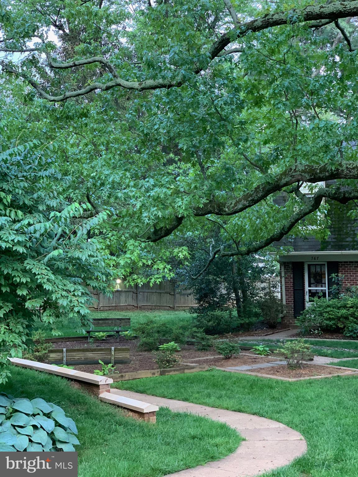 REGENT SQUARE - Residential