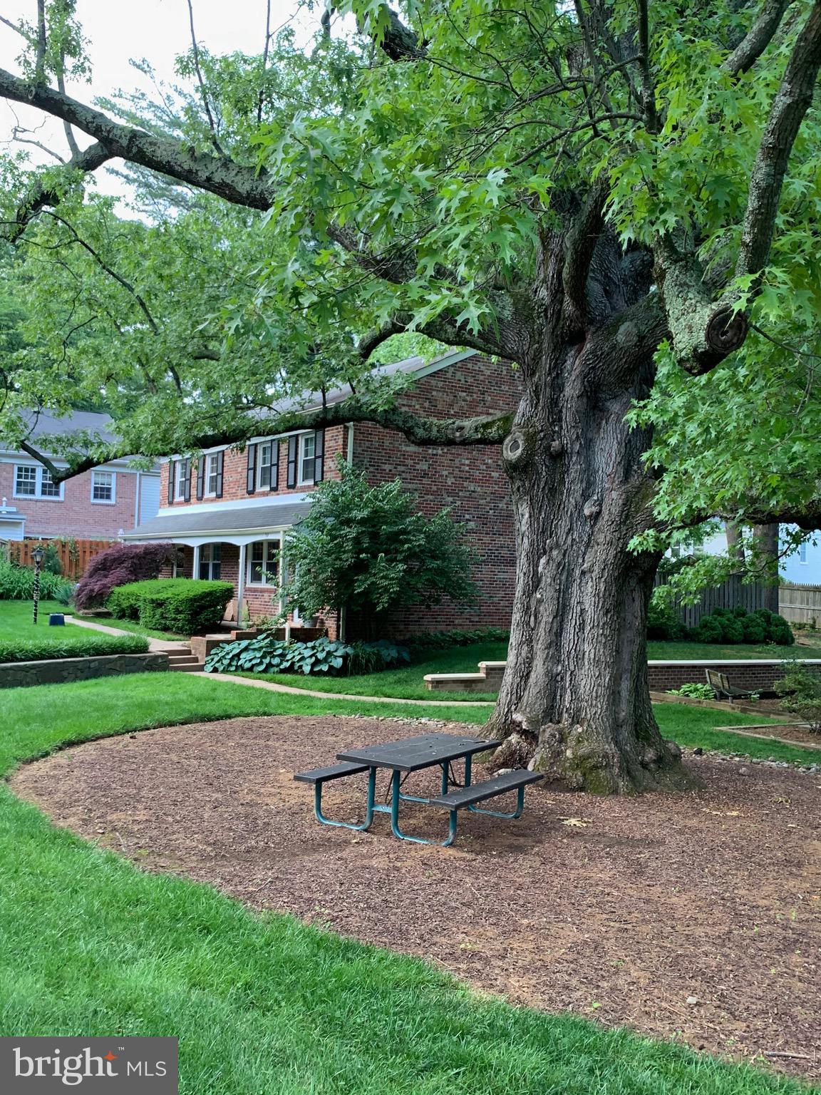 REGENT SQUARE - Residential