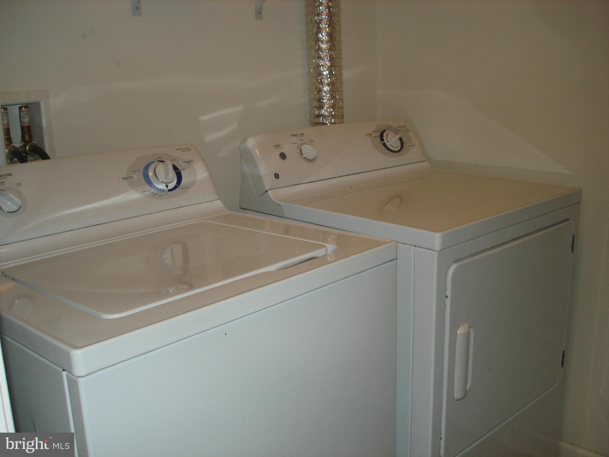 VILLAGE OF IDLEWILD - Residential Lease