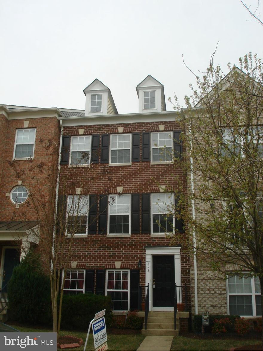 4 BR 3 1/2 bath townhouse located within the city limits of Fredericksburg. Large eat in kitchen, oversized 2 car garage, deck, ceiling fans in all bedrooms plus living room. Owner is flexible with move in date - anytime April 1 or later. HOA fee is paid by landlord and covers swimming pool, tot lots, gym, walking trails, clubhouse, tennis courts, organized family social events, & trash pickup.