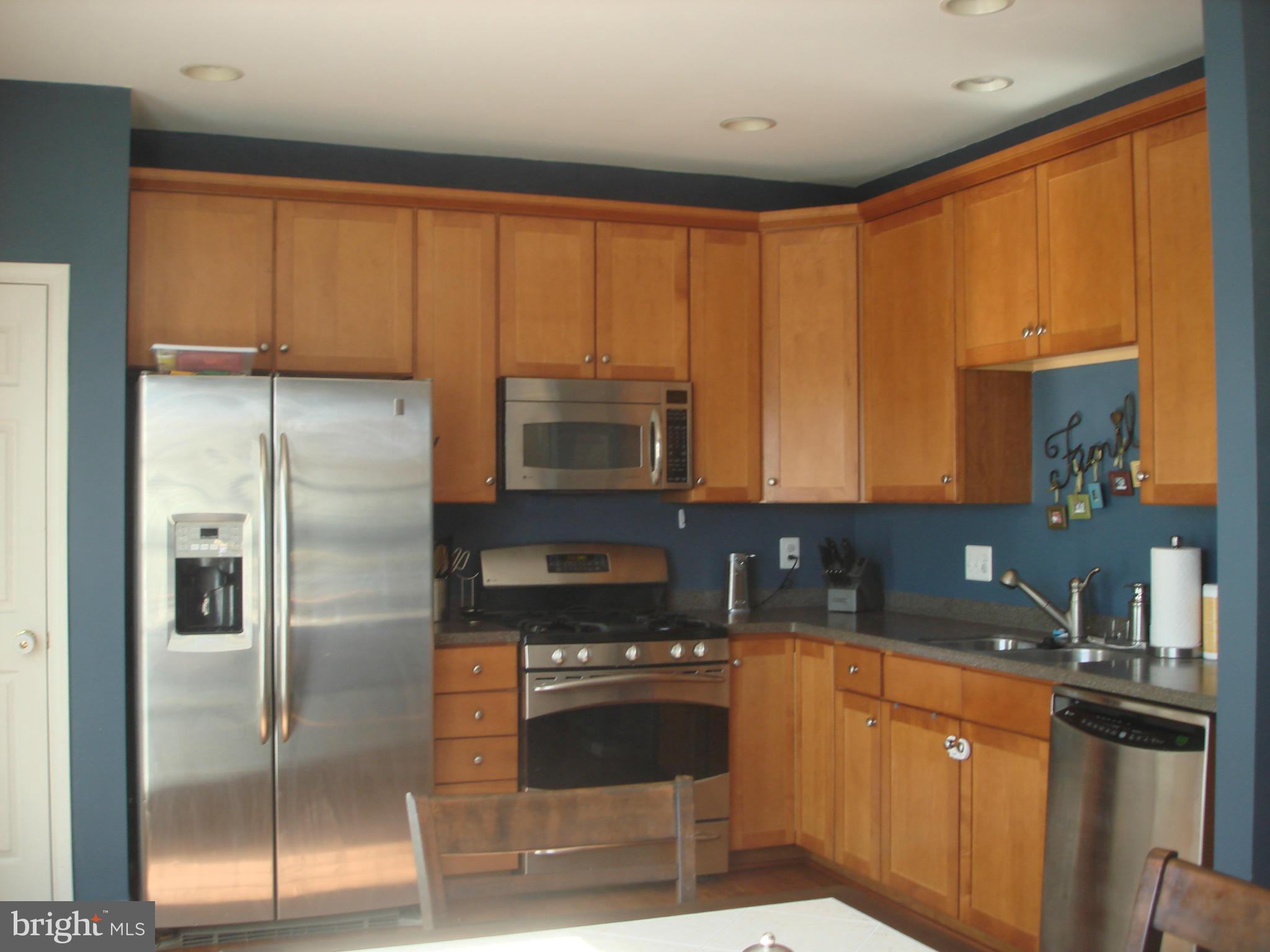 VILLAGE OF IDLEWILD - Residential Lease