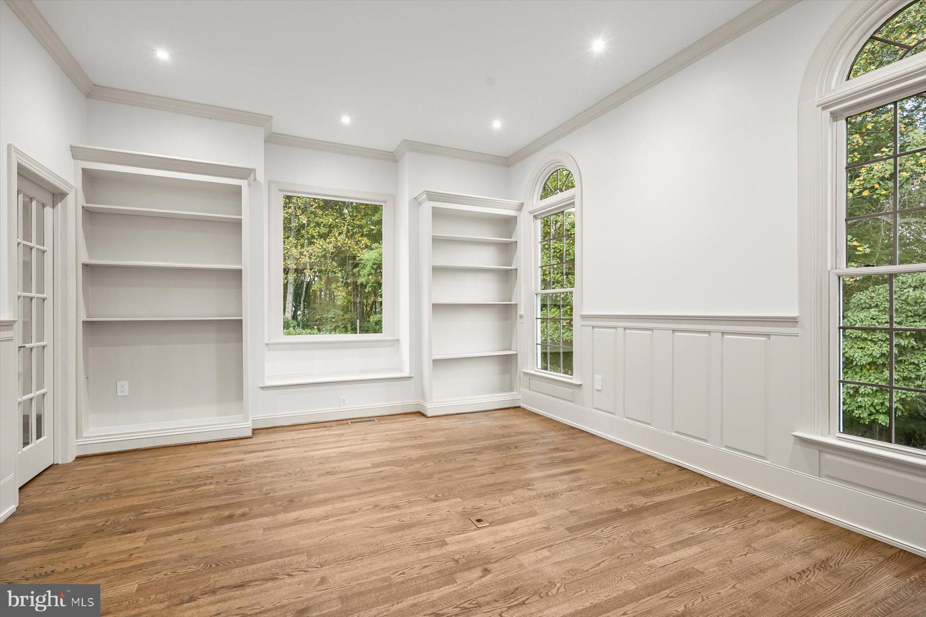 BROWNS MILL FOREST - Residential