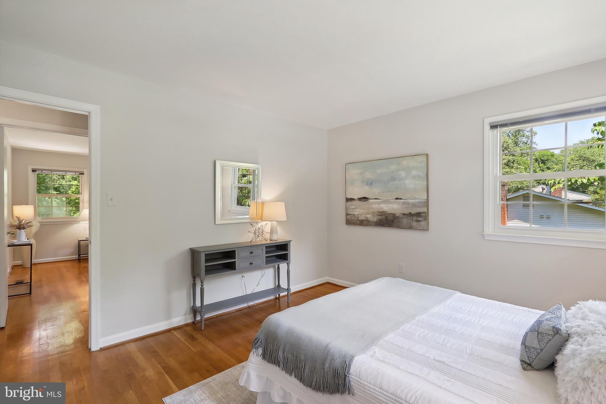 SUTTON PLACE - Residential