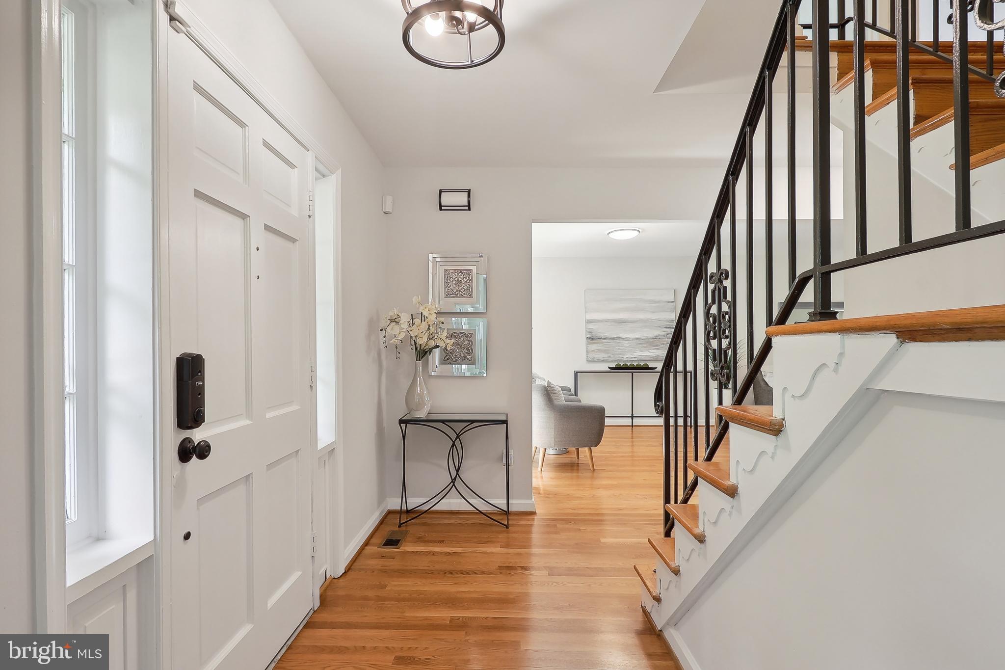 SUTTON PLACE - Residential