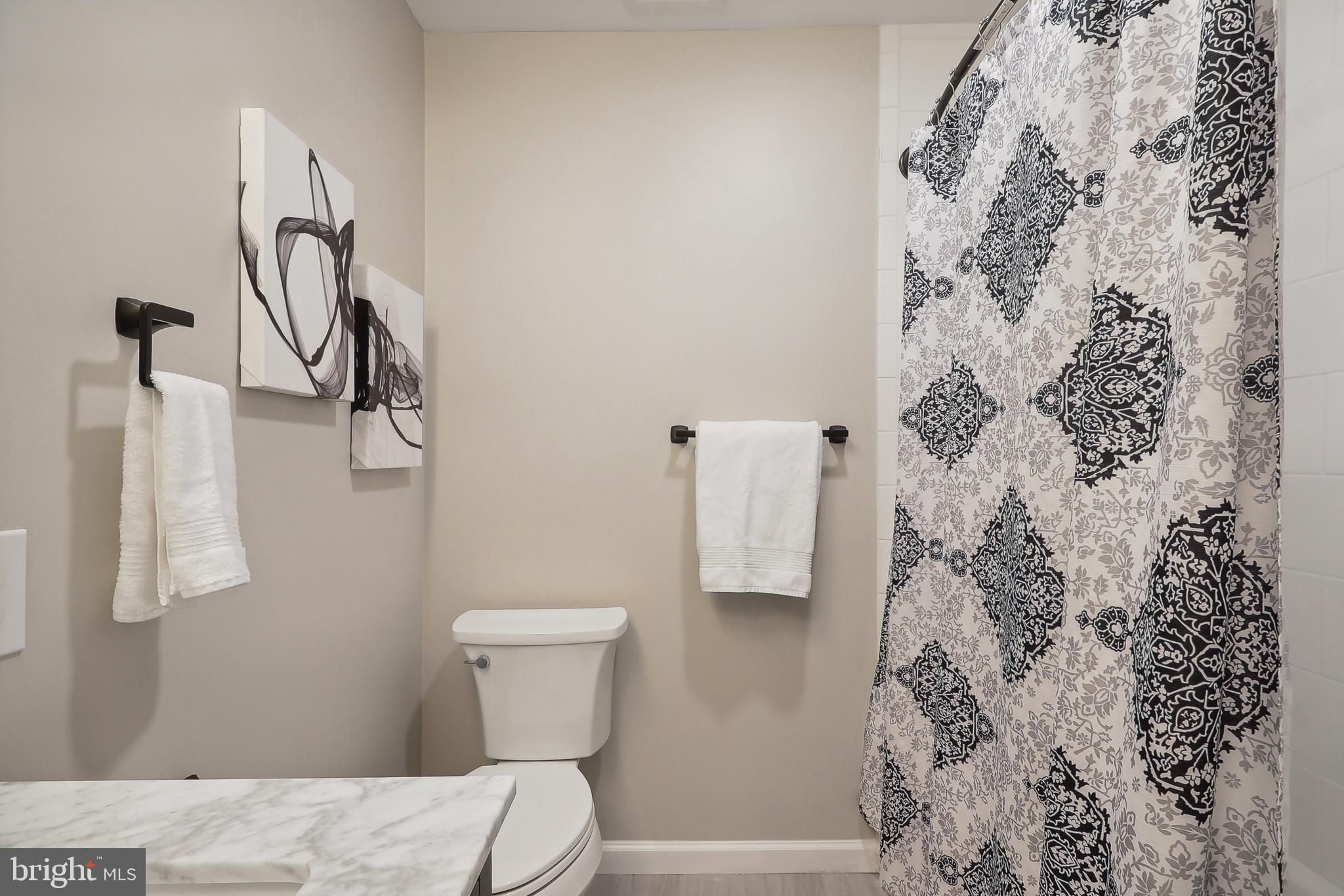 SUTTON PLACE - Residential