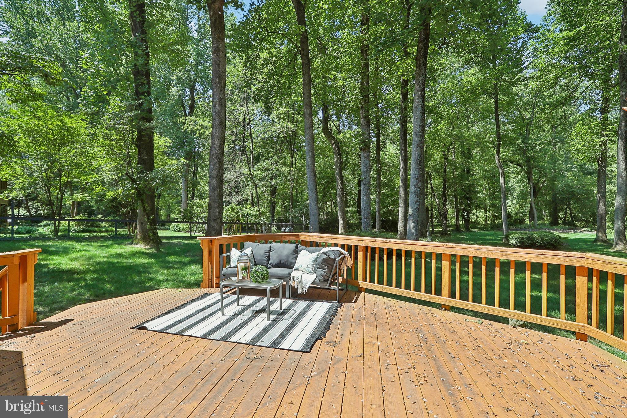 SUTTON PLACE - Residential