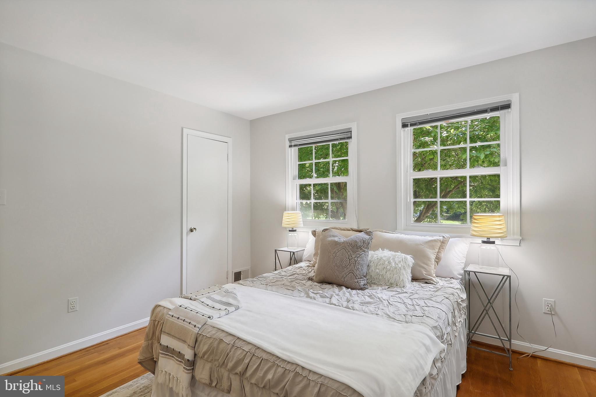 SUTTON PLACE - Residential