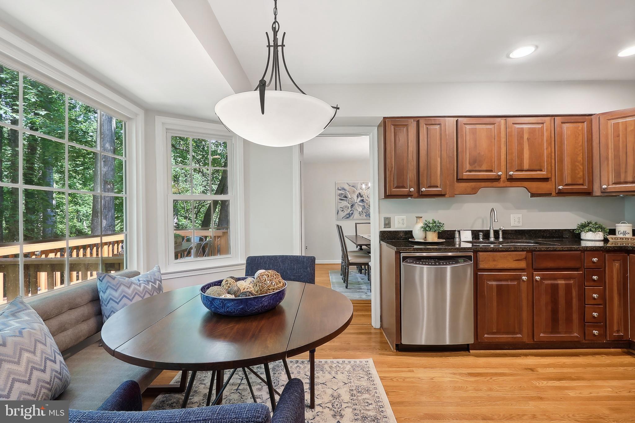 SUTTON PLACE - Residential