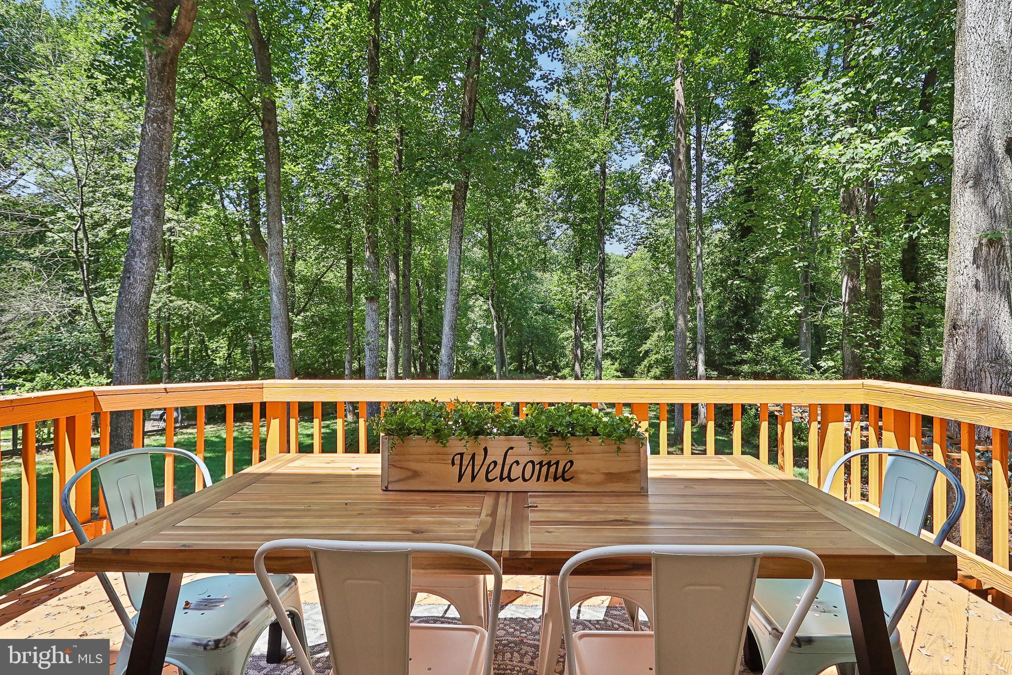 SUTTON PLACE - Residential