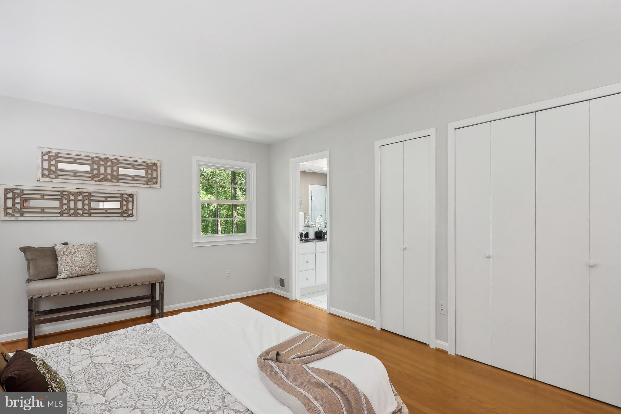 SUTTON PLACE - Residential