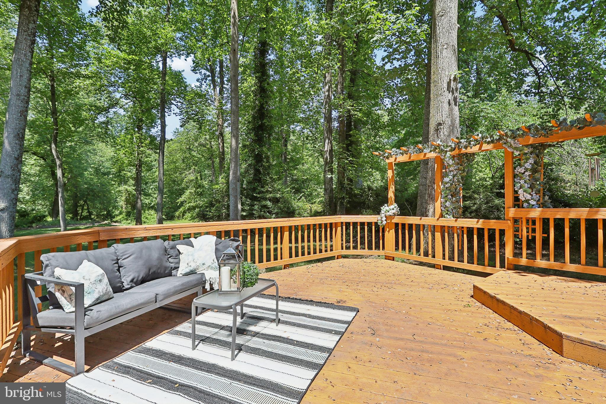 SUTTON PLACE - Residential