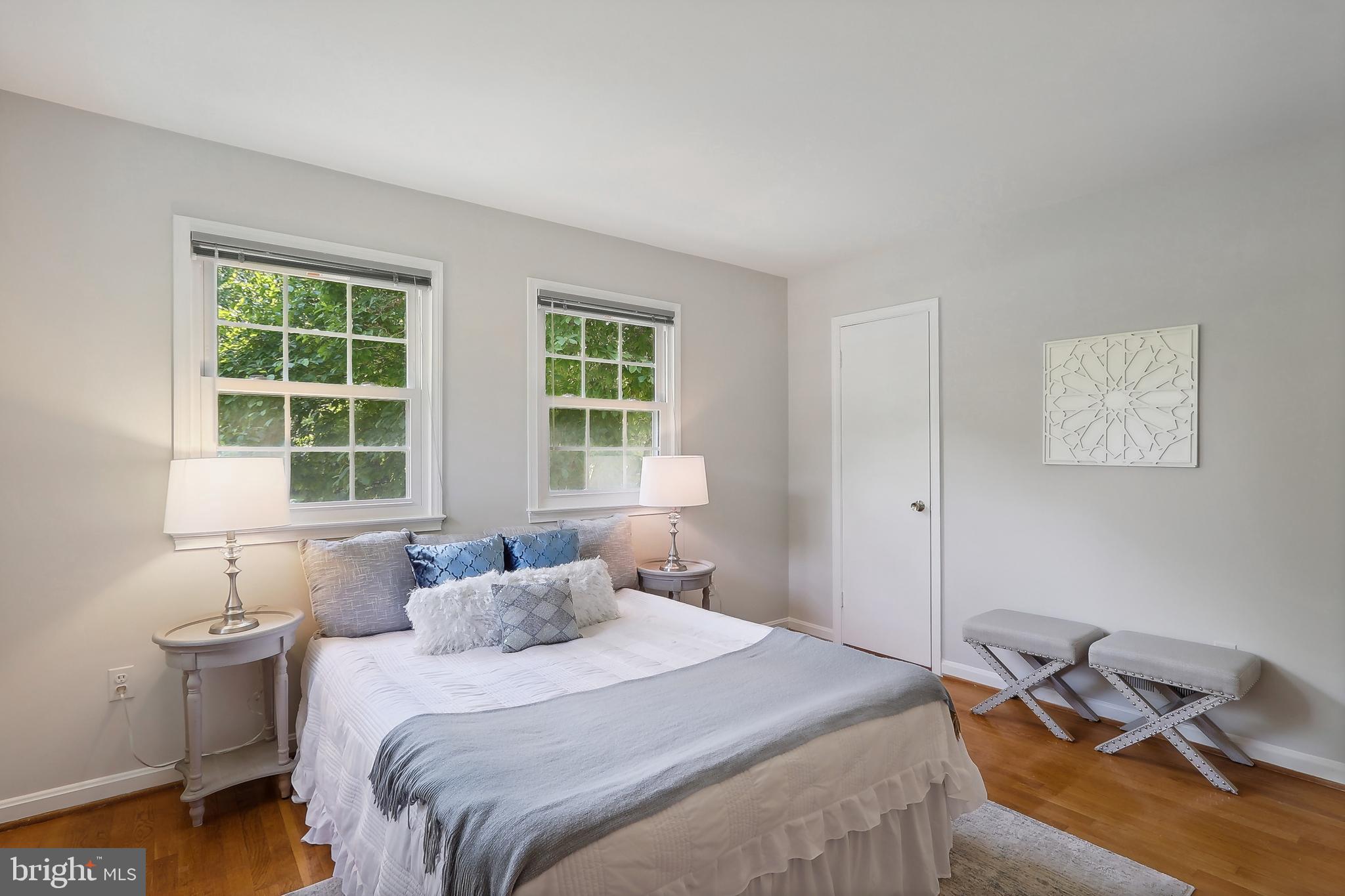 SUTTON PLACE - Residential