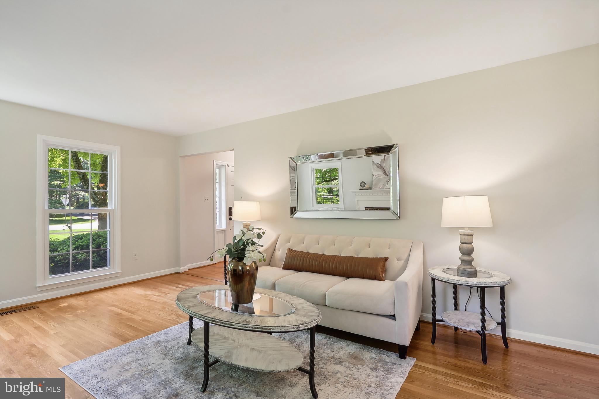 SUTTON PLACE - Residential