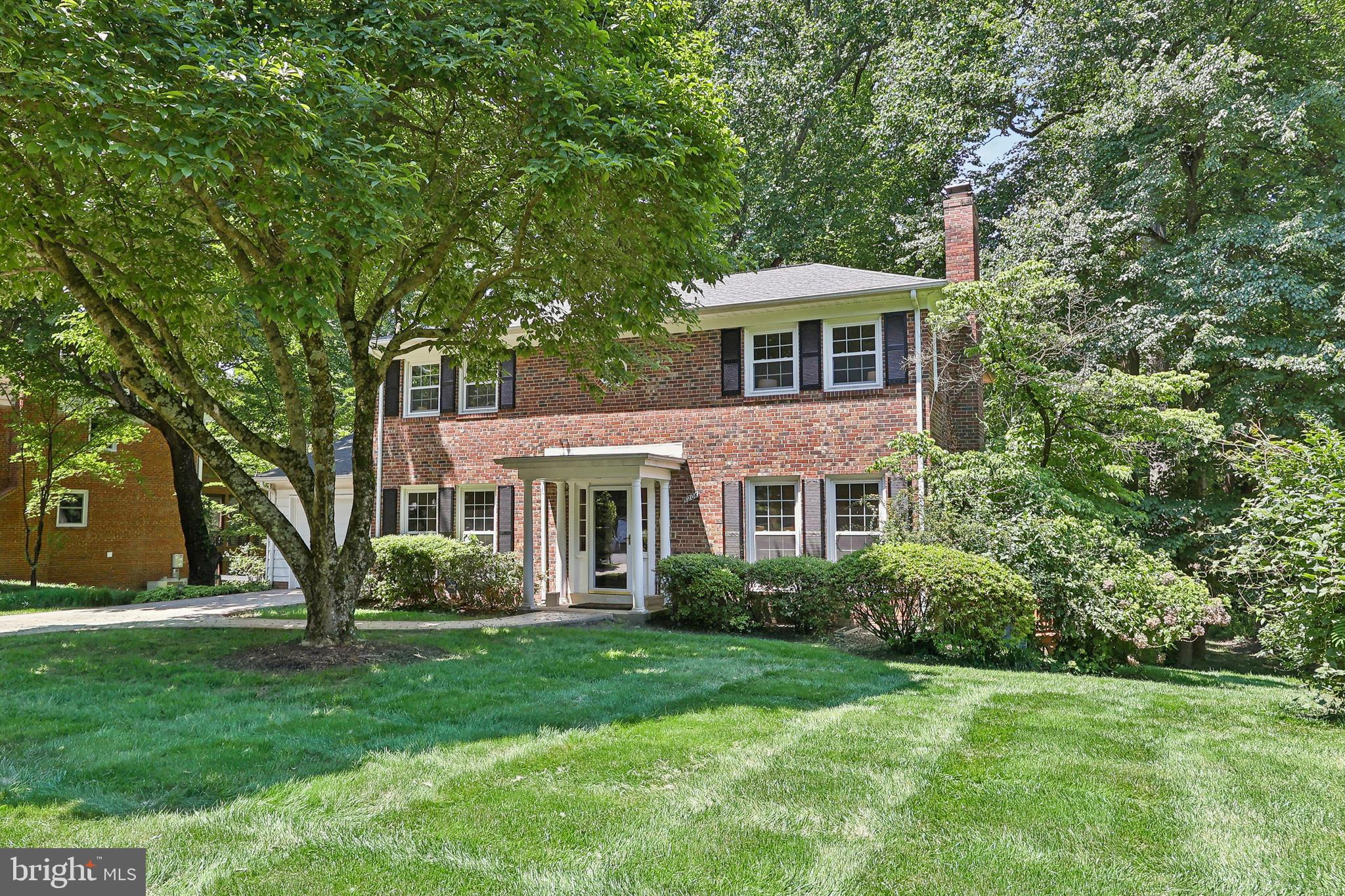 SUTTON PLACE - Residential