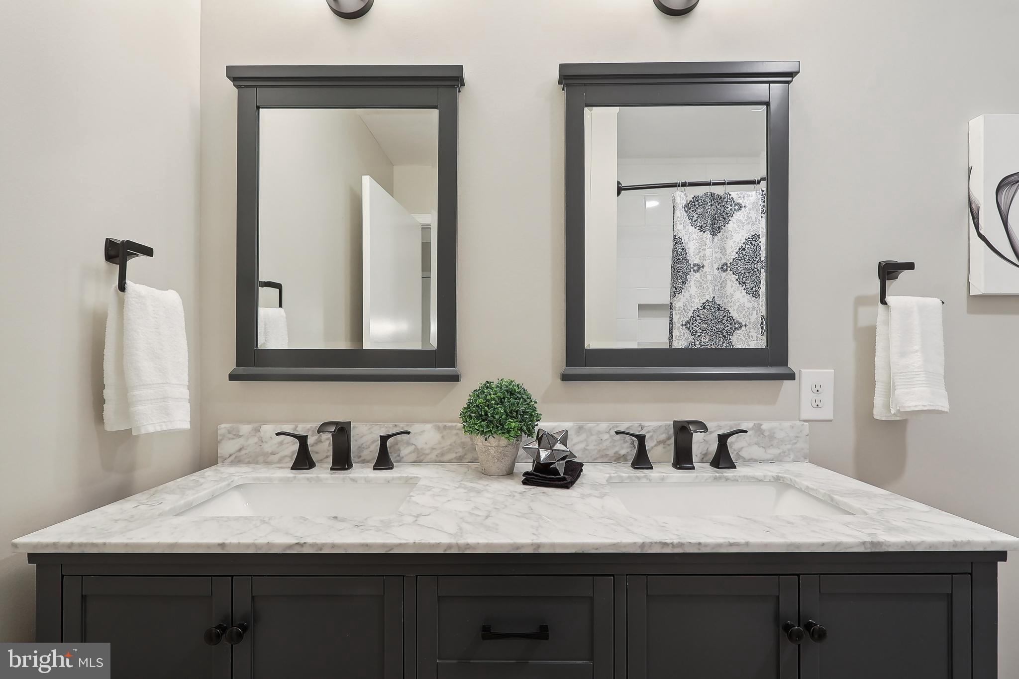 SUTTON PLACE - Residential