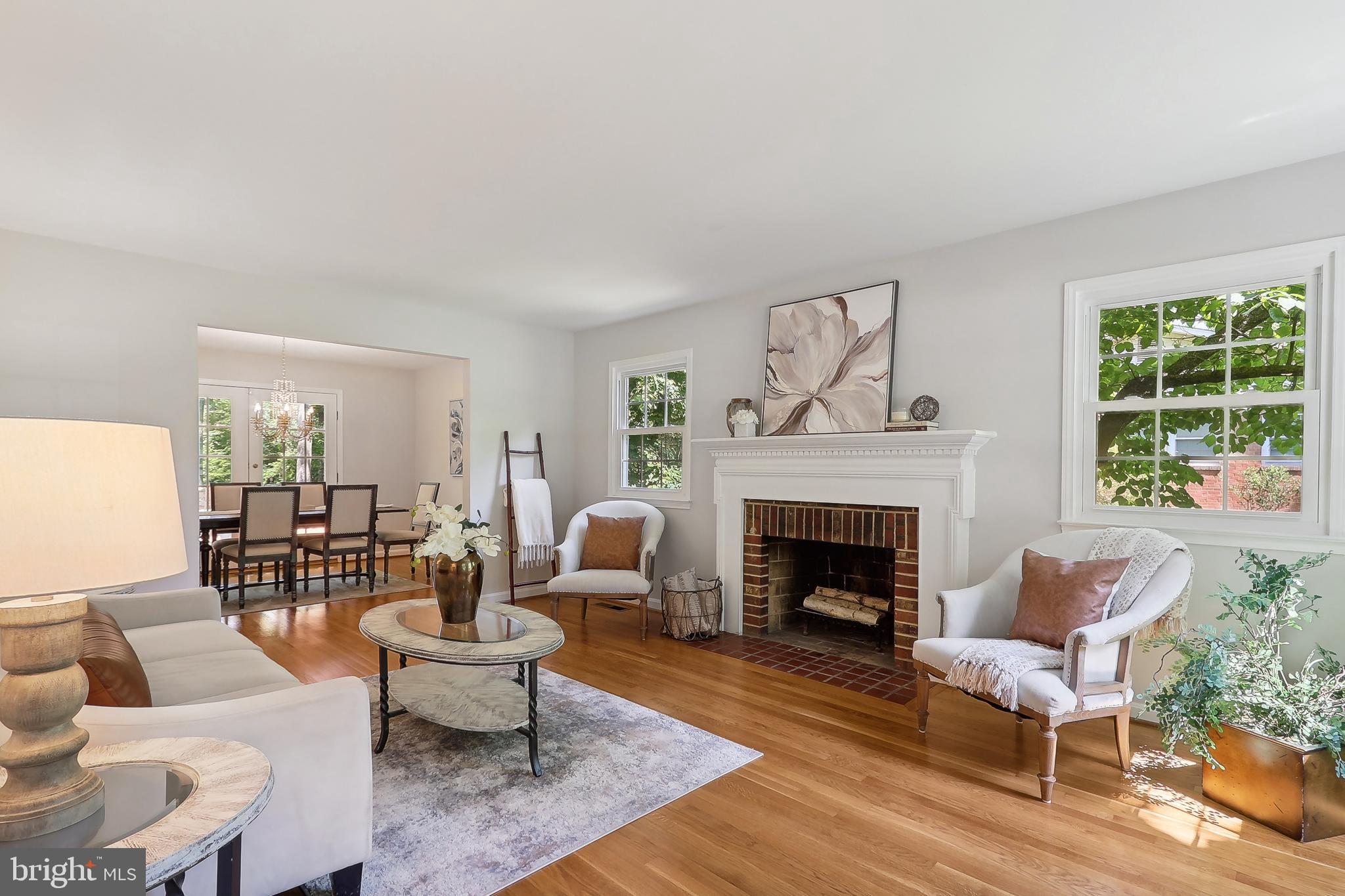 SUTTON PLACE - Residential