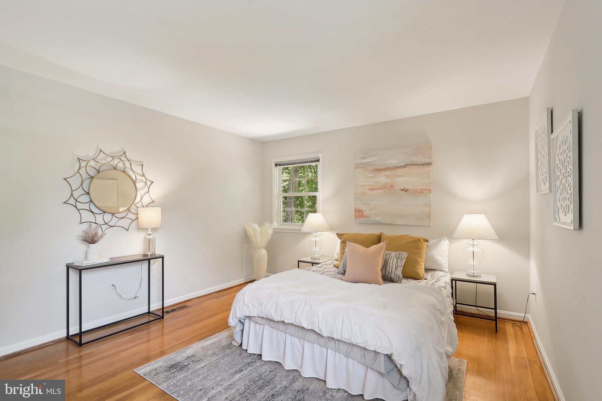 SUTTON PLACE - Residential