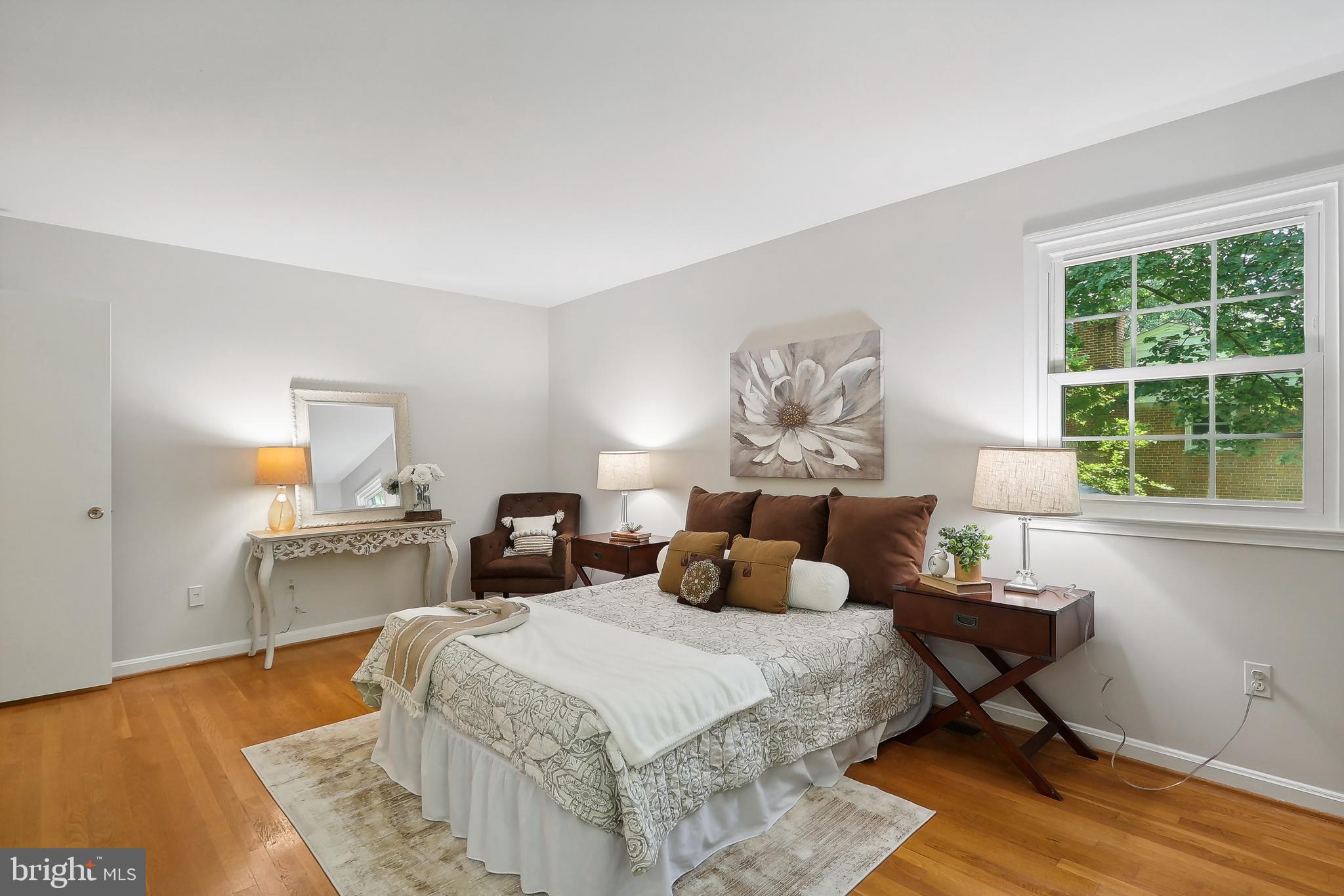 SUTTON PLACE - Residential