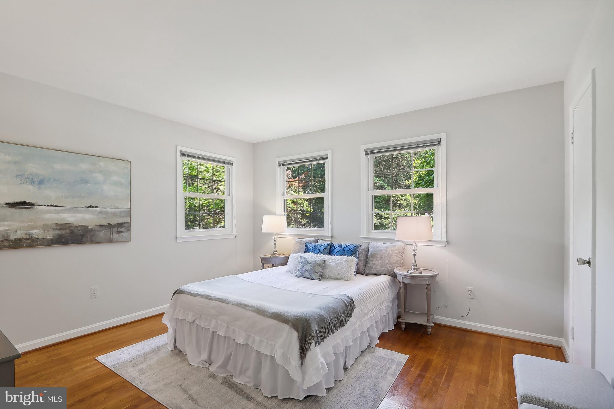 SUTTON PLACE - Residential