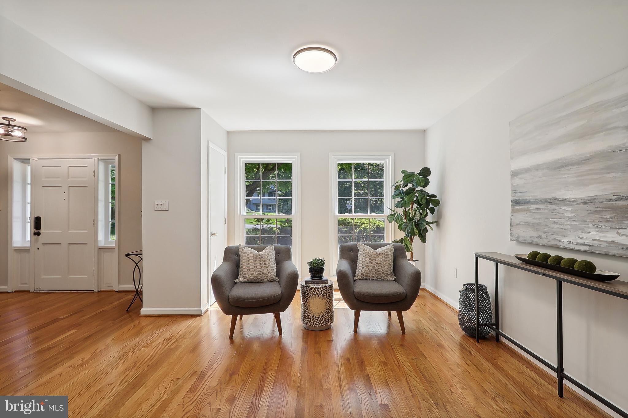 SUTTON PLACE - Residential