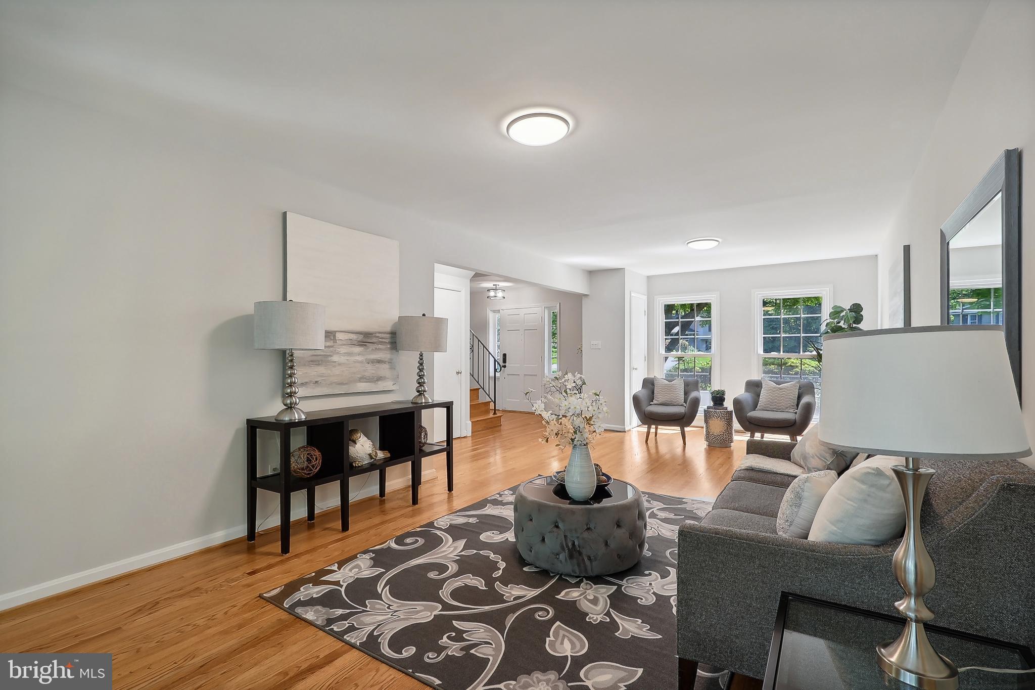 SUTTON PLACE - Residential