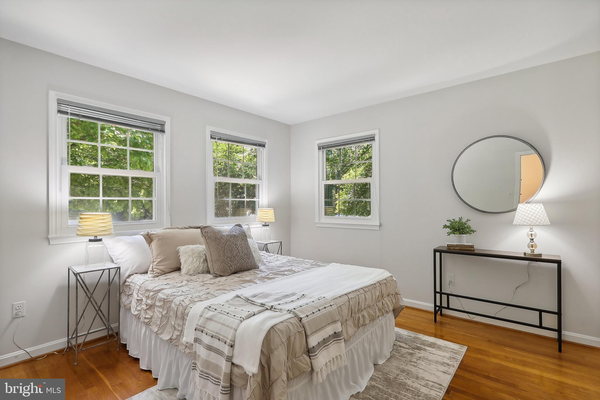 SUTTON PLACE - Residential