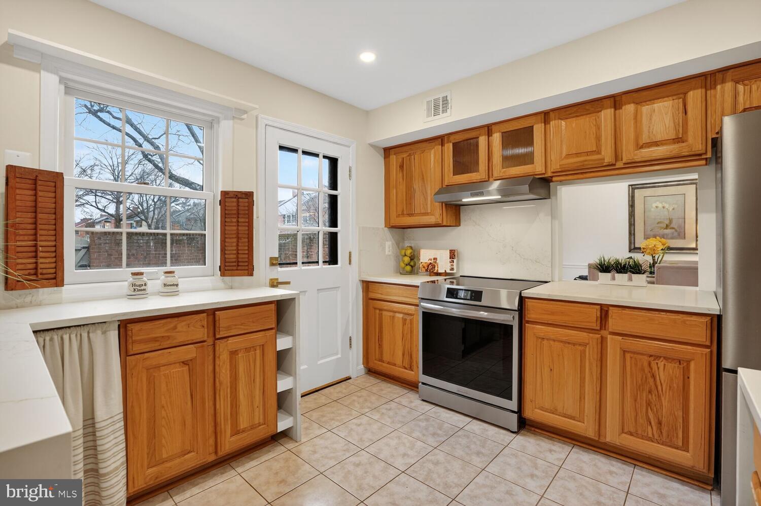 CHARLESTOWN - Residential