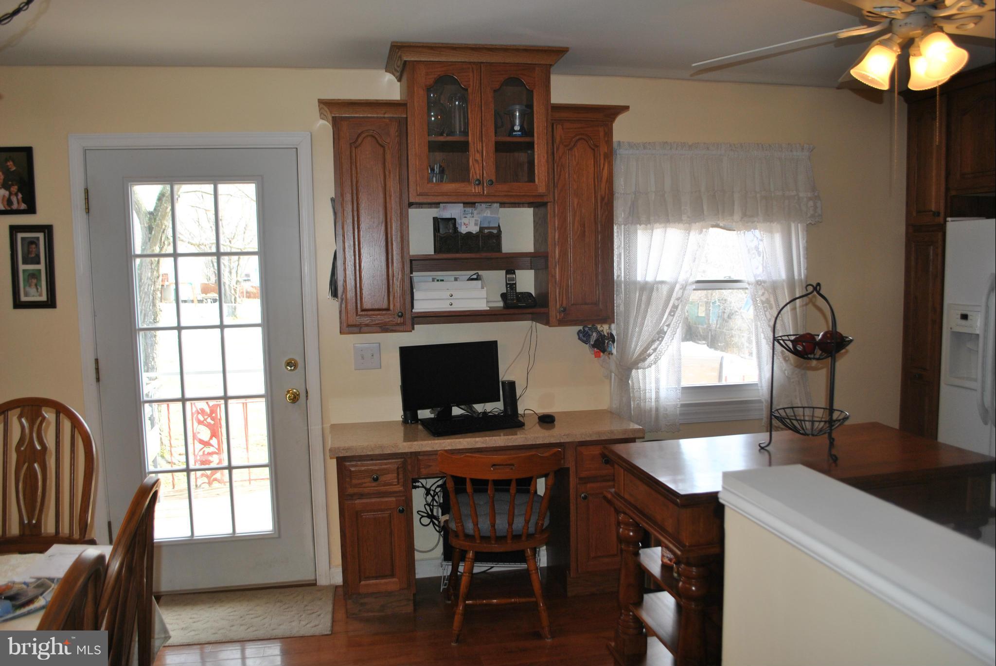 CAPITAL ESTATES - Residential