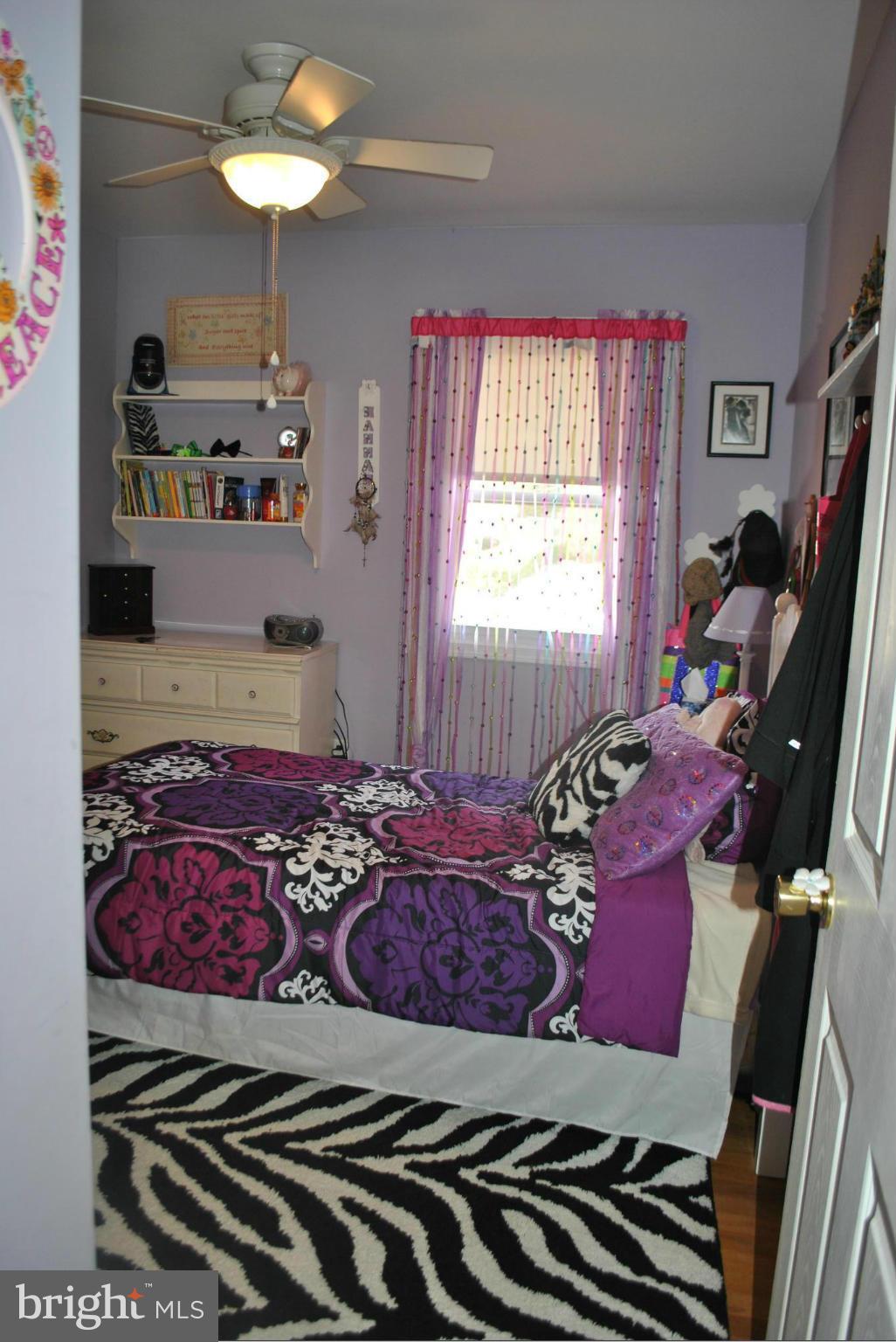 CAPITAL ESTATES - Residential