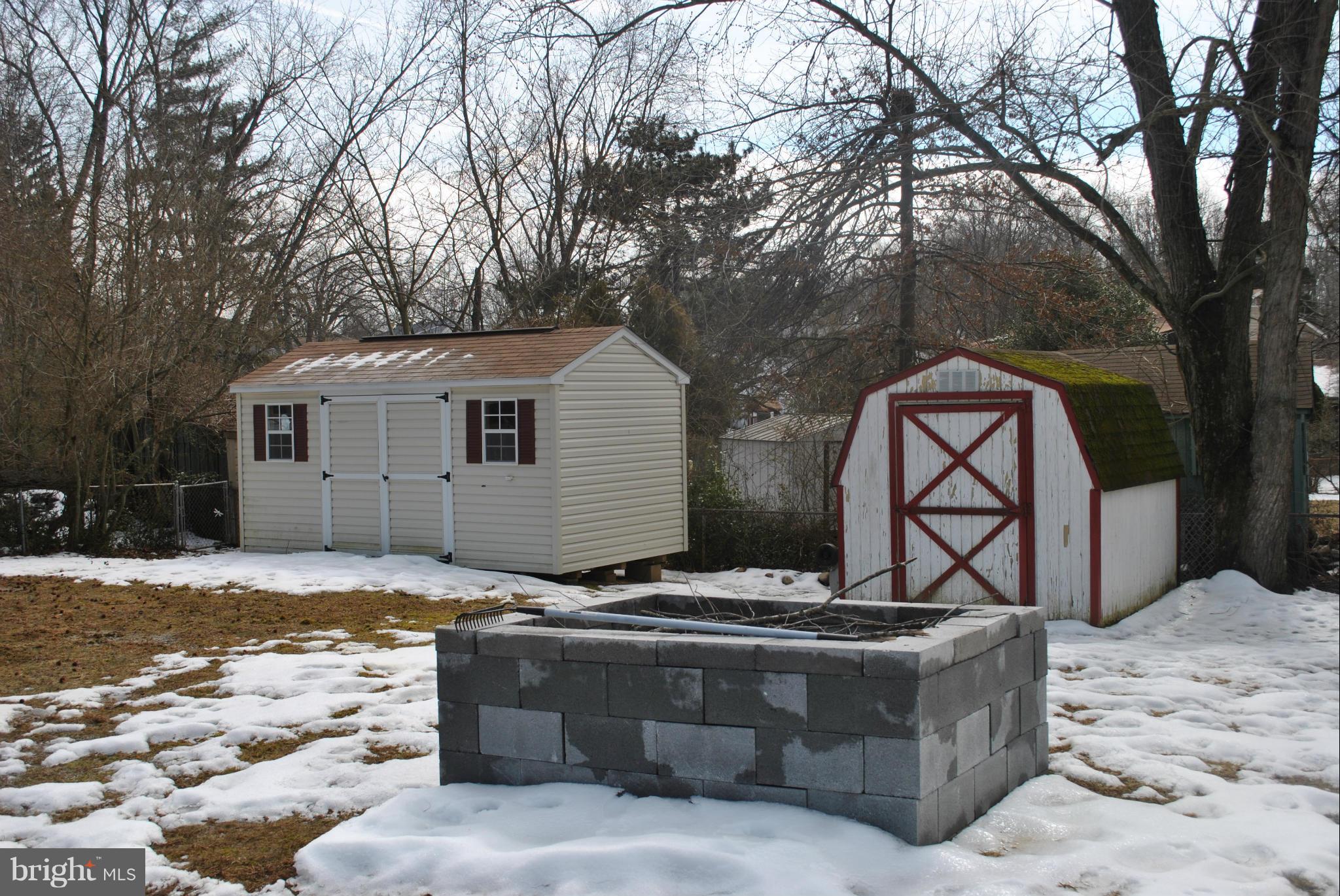 CAPITAL ESTATES - Residential