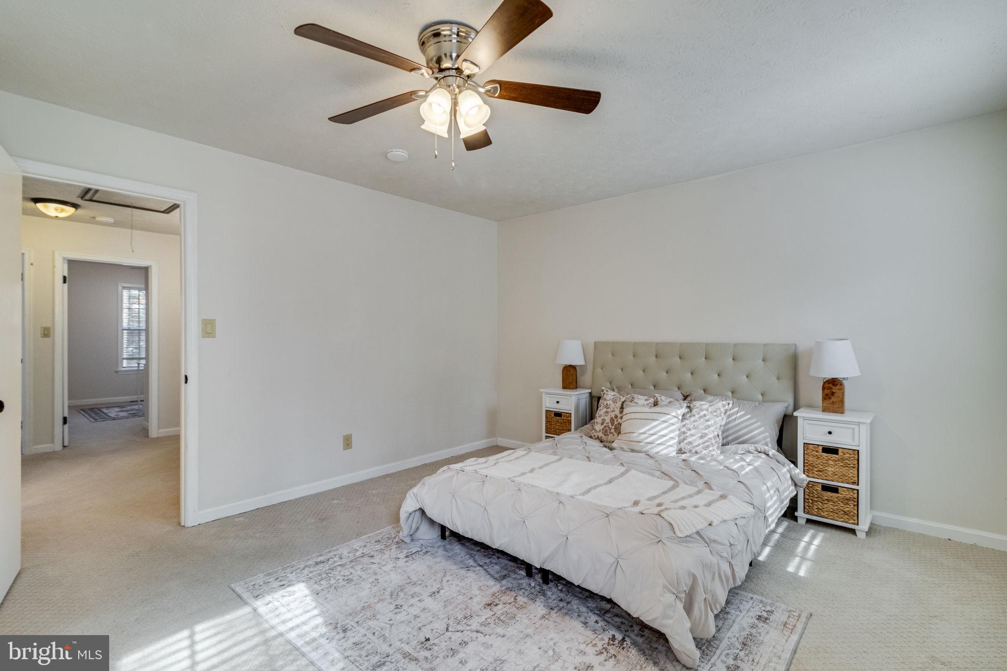 ELM COURT OF WILDEWOOD - Residential