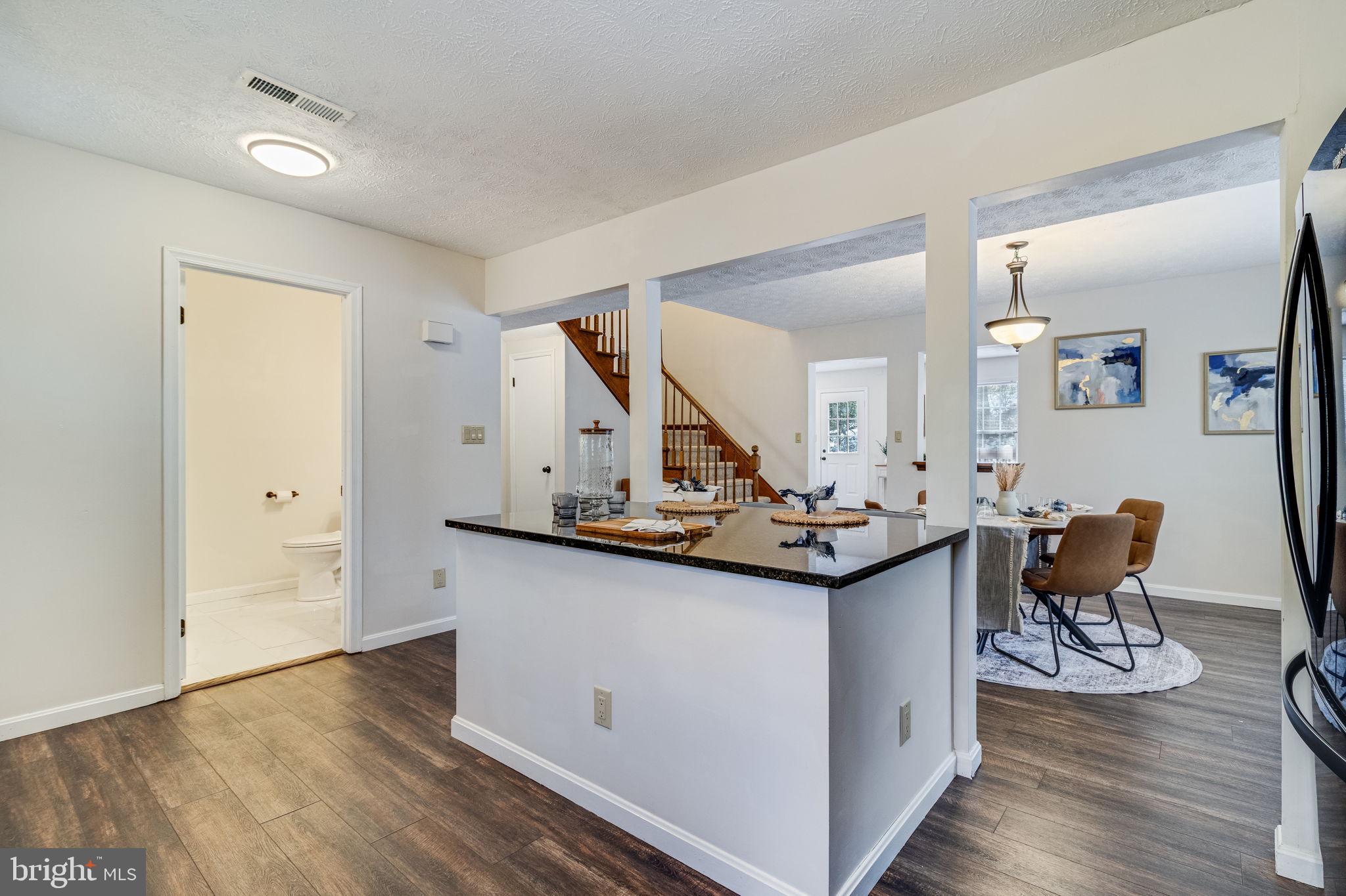 ELM COURT OF WILDEWOOD - Residential