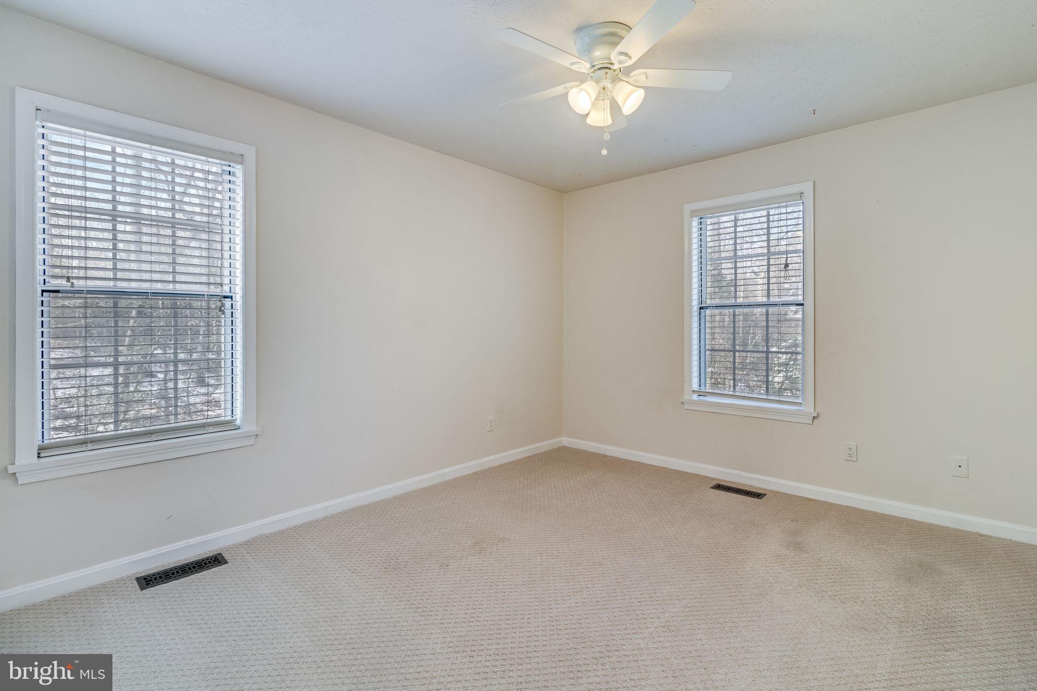 ELM COURT OF WILDEWOOD - Residential