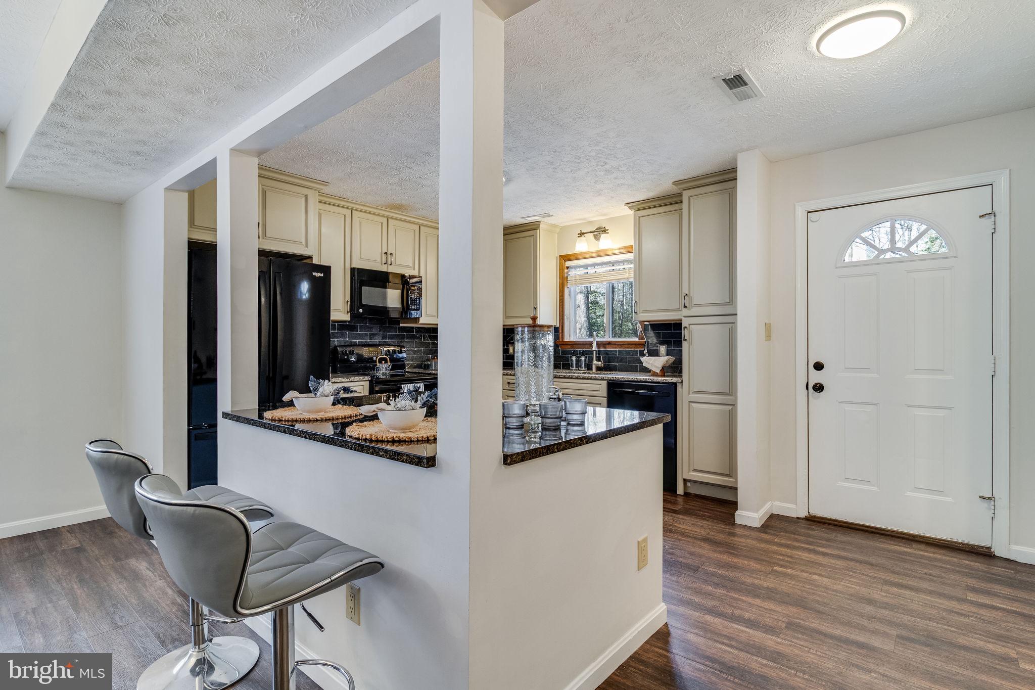 ELM COURT OF WILDEWOOD - Residential