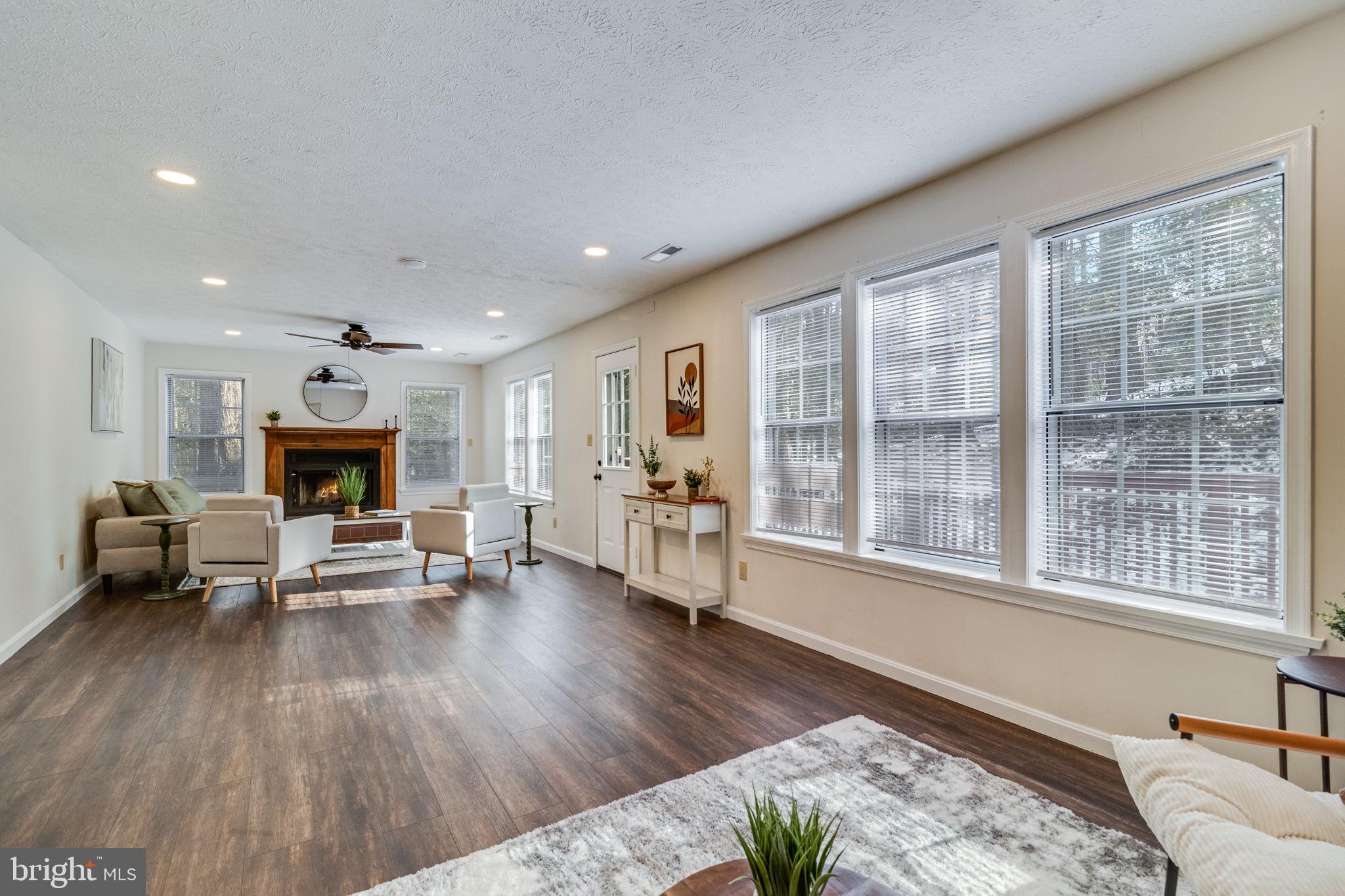 ELM COURT OF WILDEWOOD - Residential