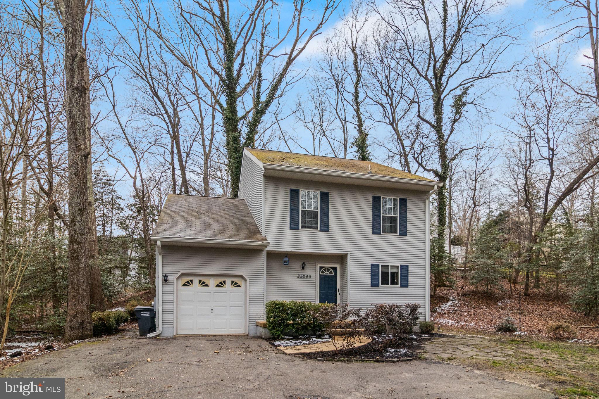 ELM COURT OF WILDEWOOD - Residential