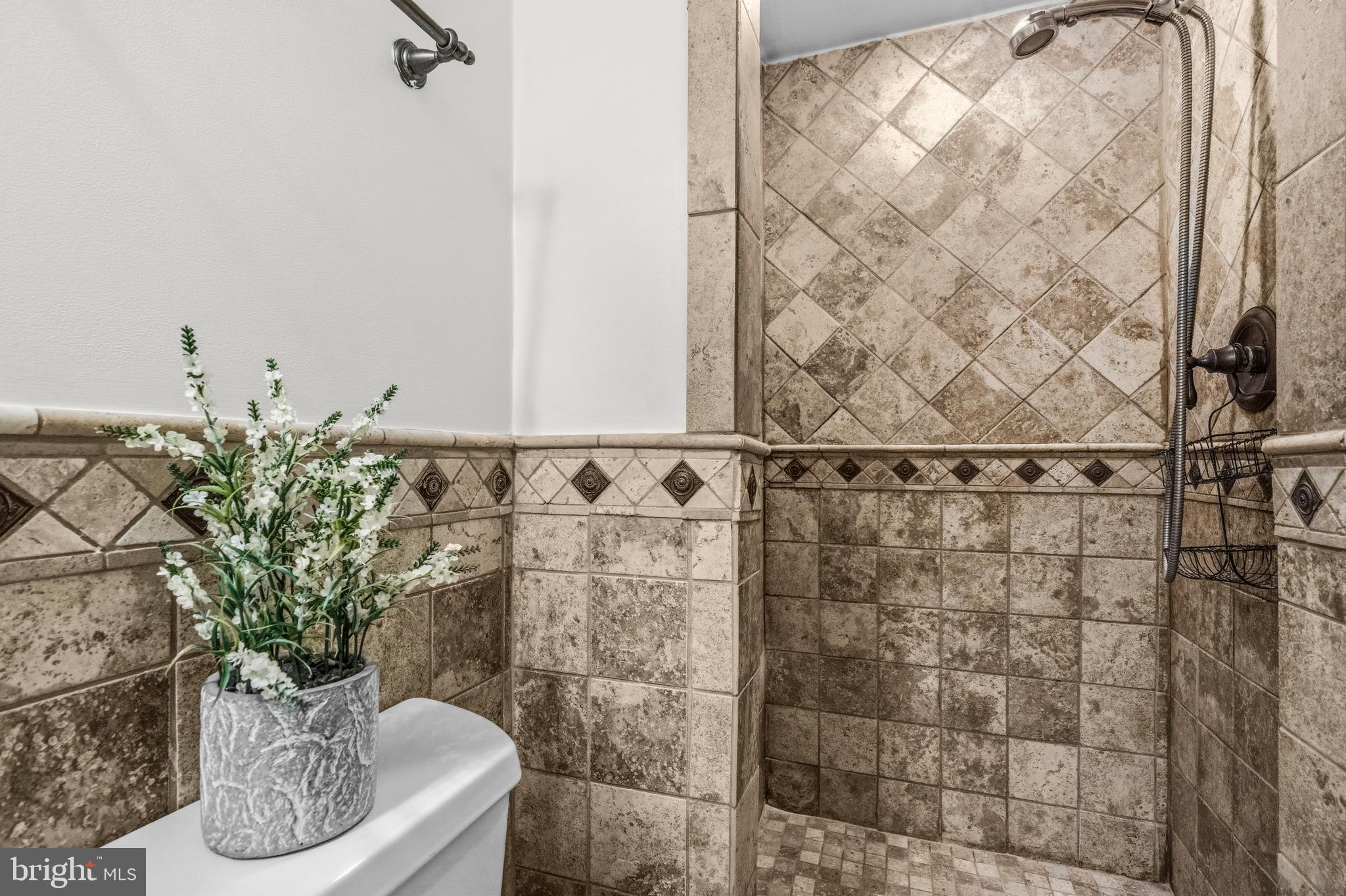 WAVERLY WEST - Residential