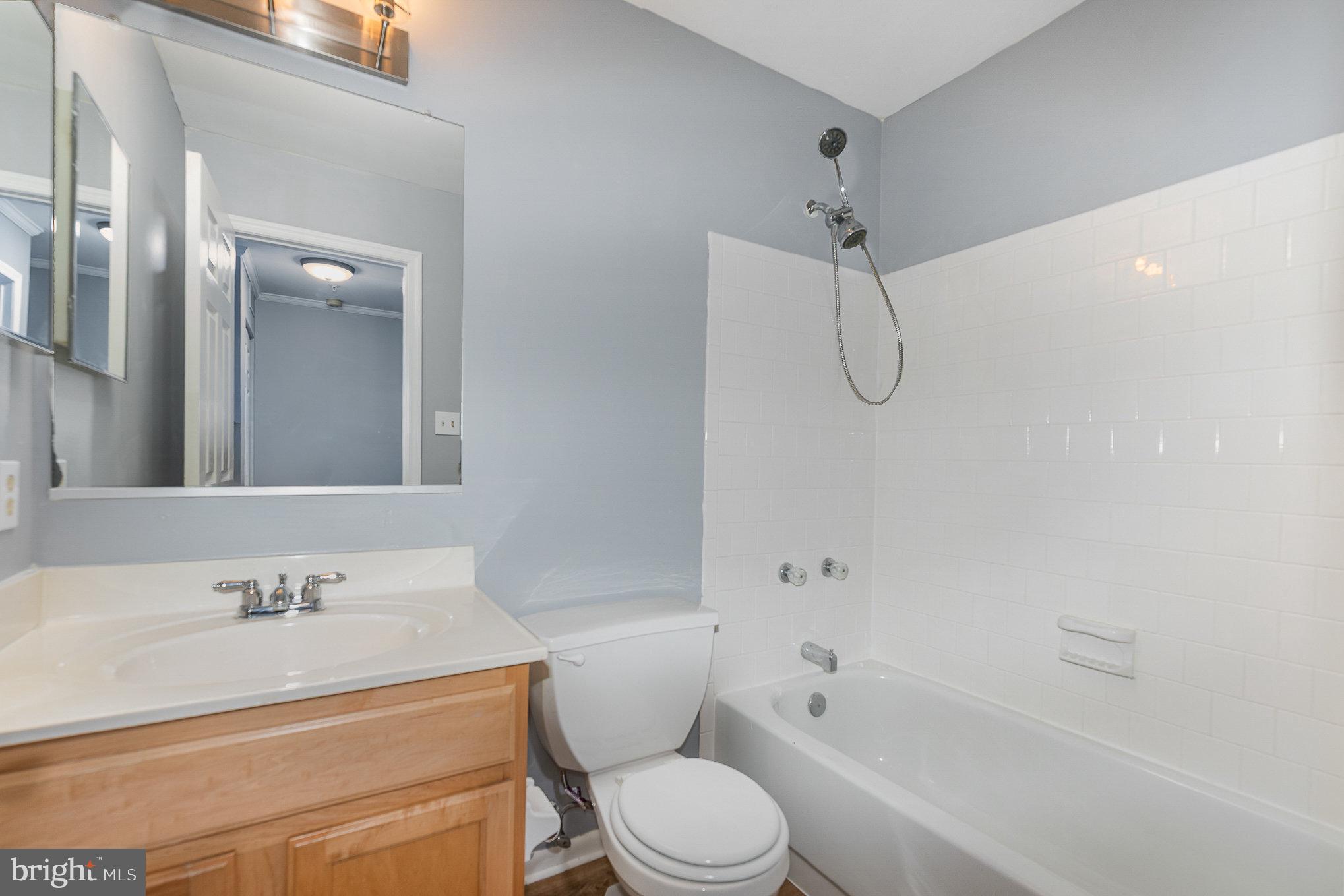 HARFORD TOWN - Residential