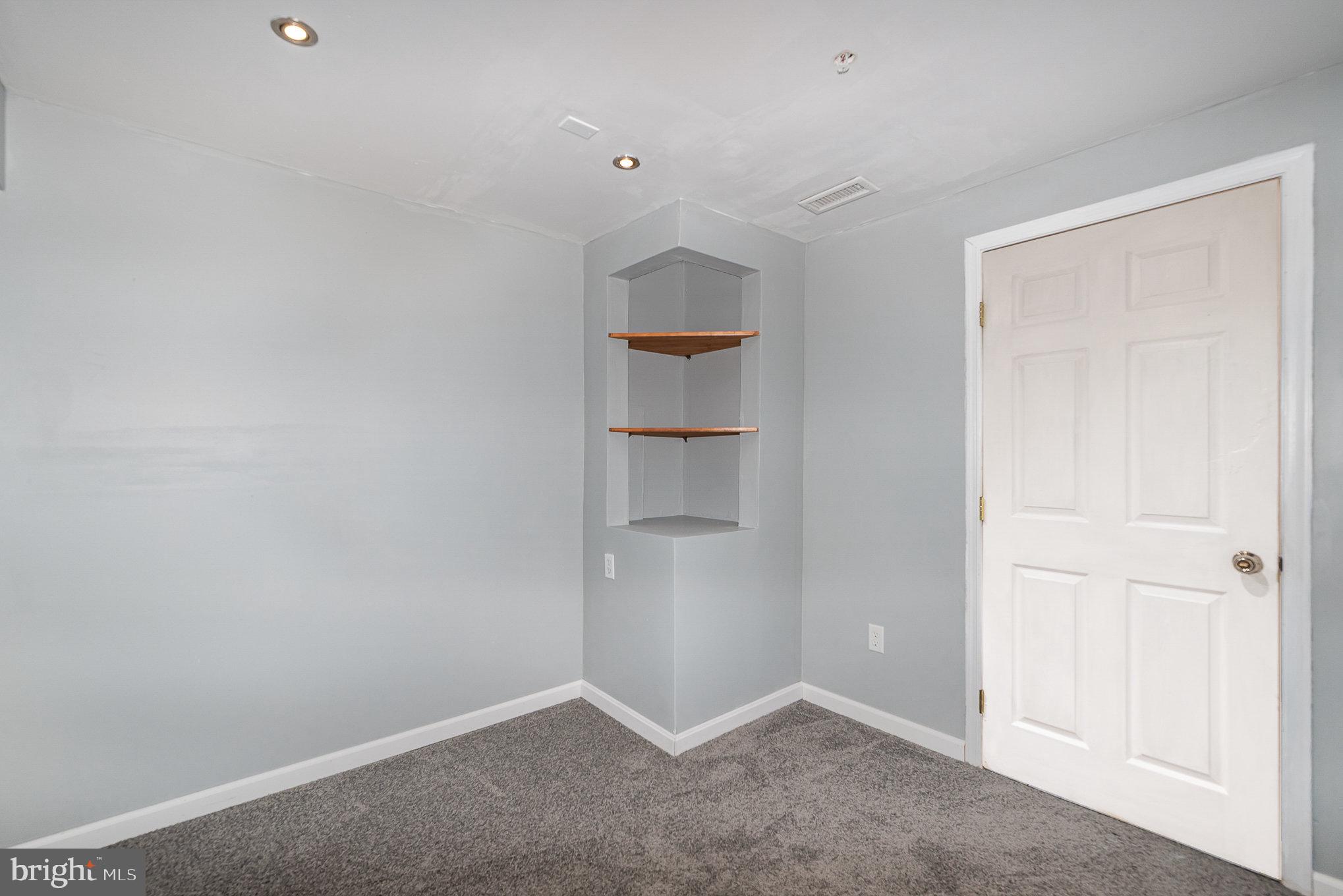 HARFORD TOWN - Residential