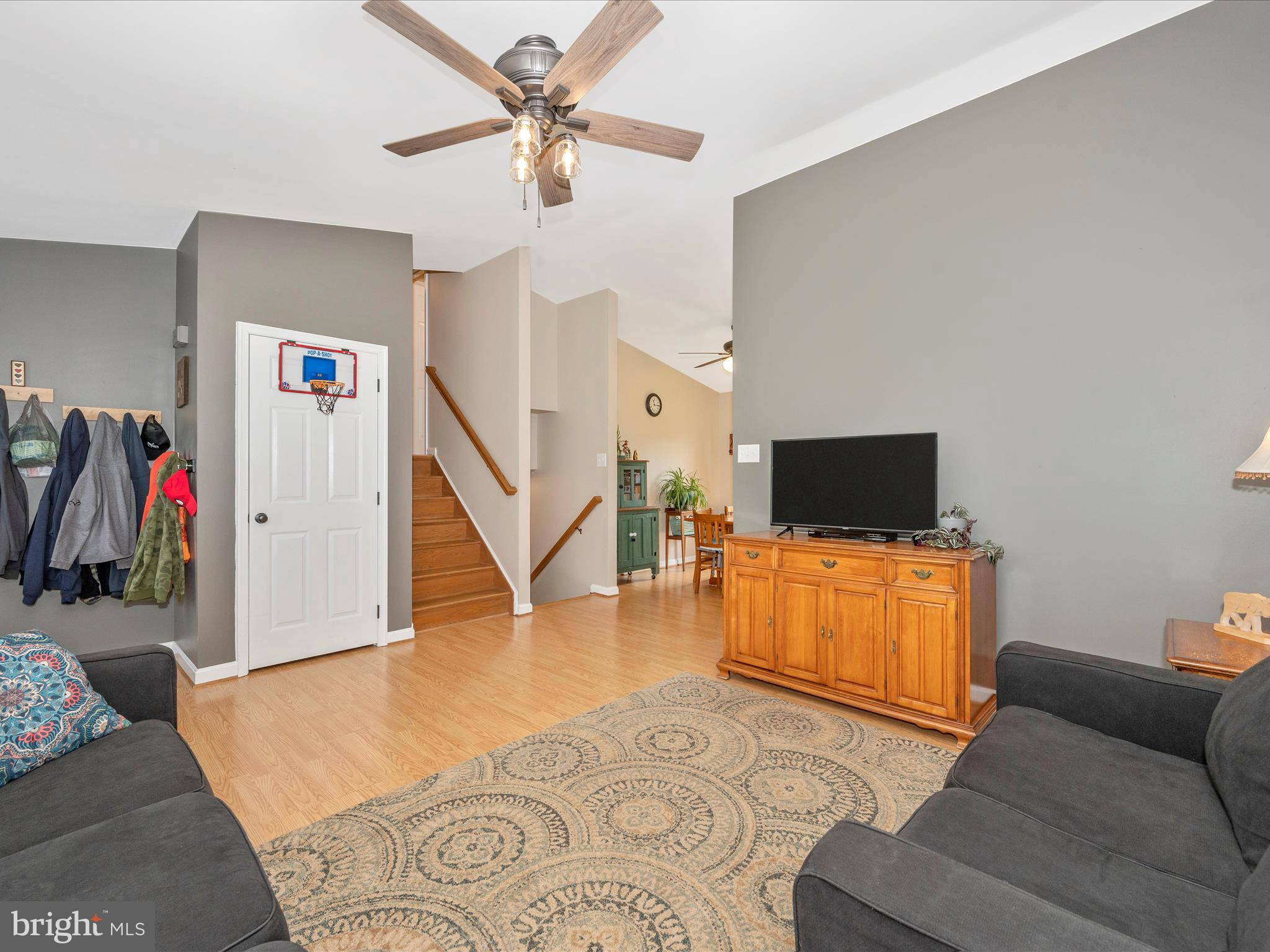 WHISPERING HILLS - Residential