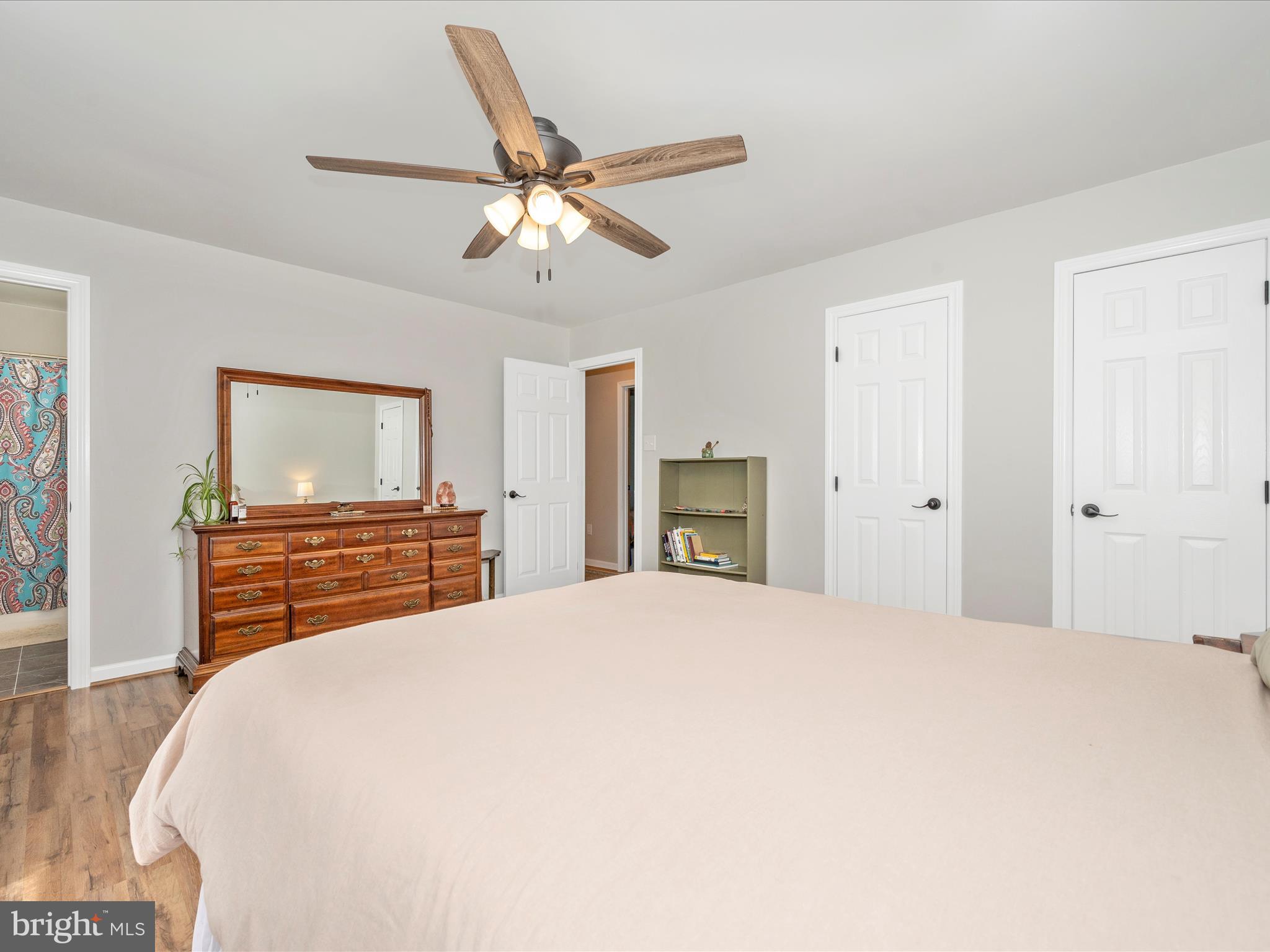 WHISPERING HILLS - Residential