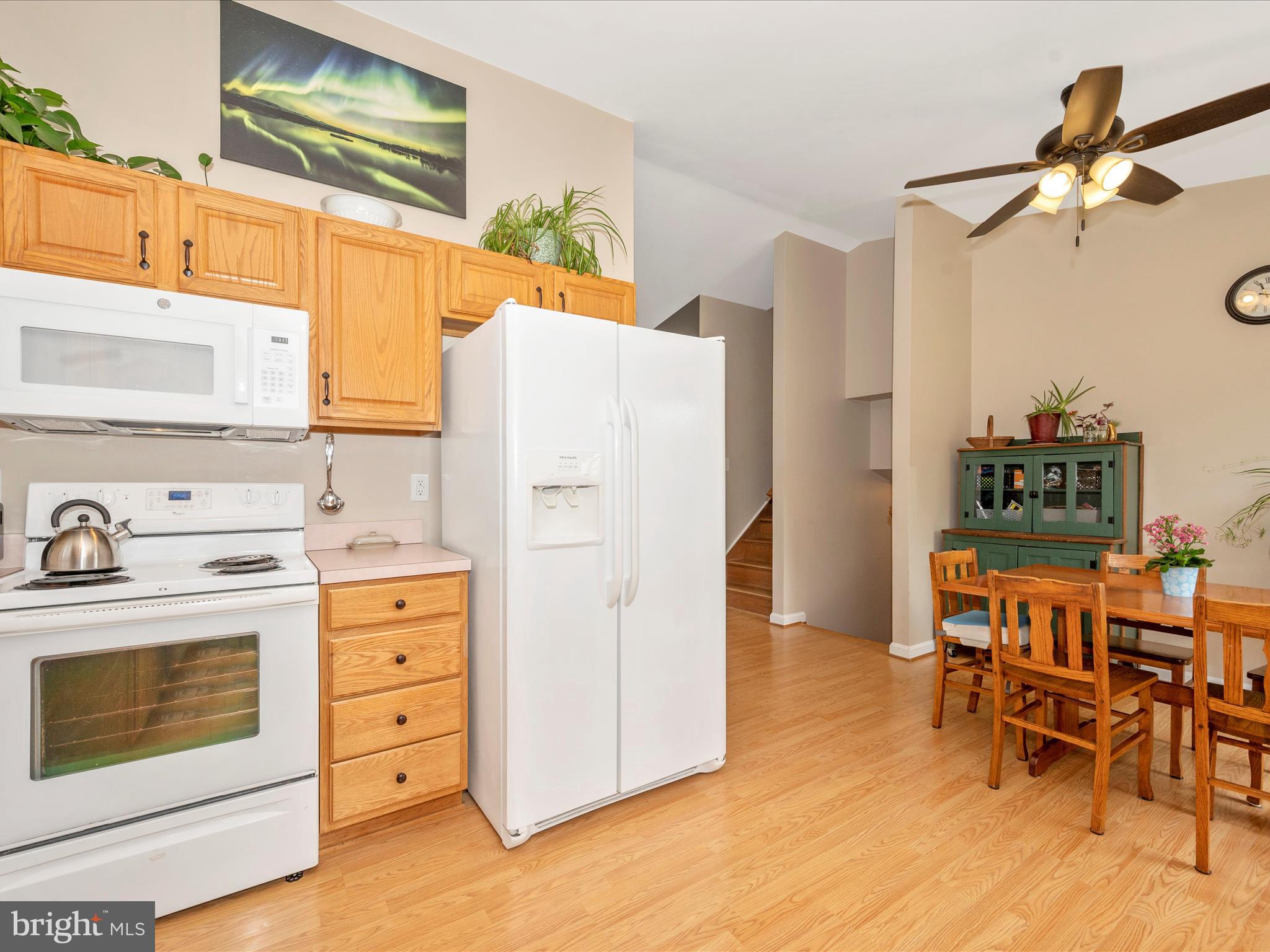 WHISPERING HILLS - Residential