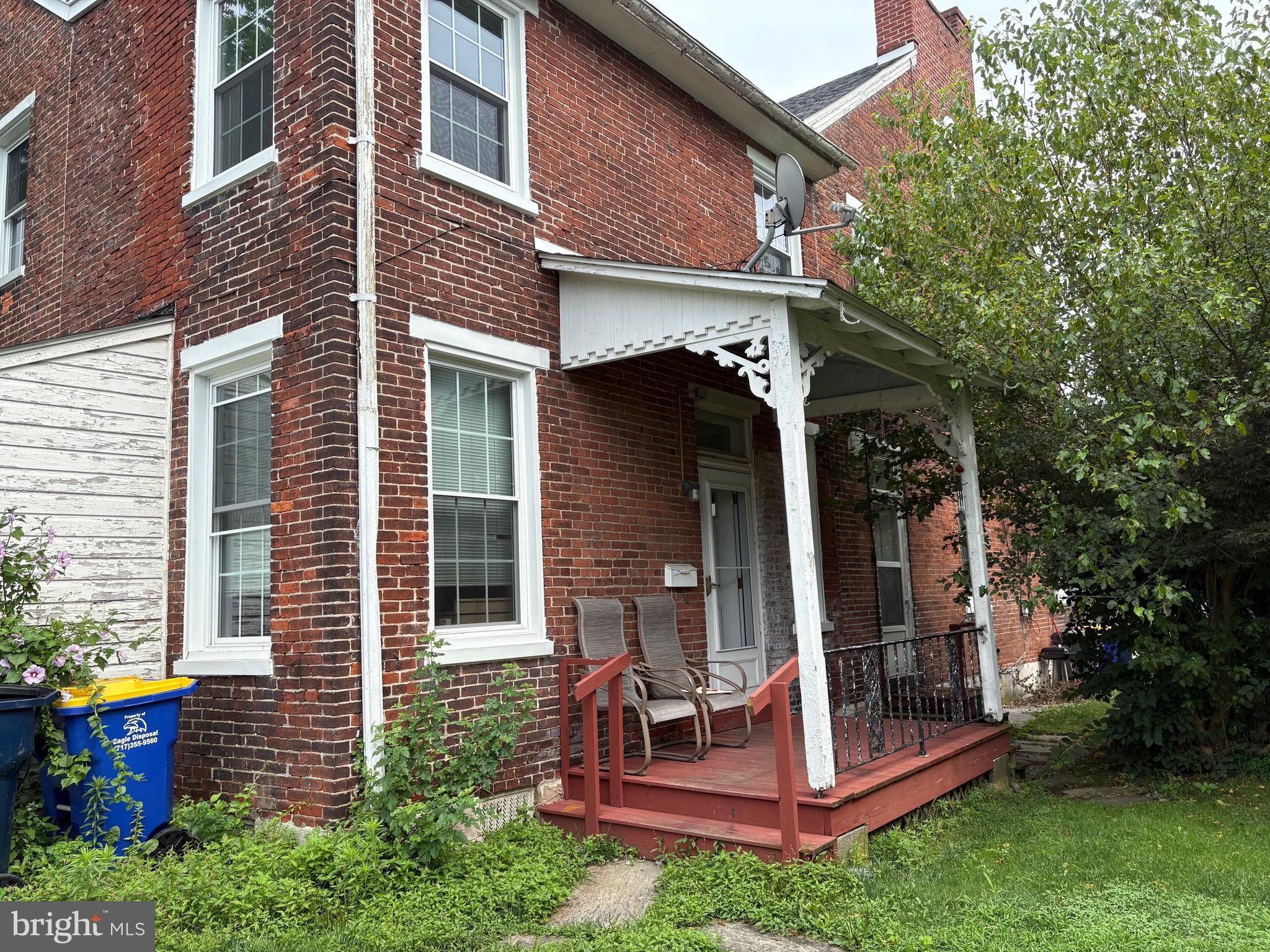21 GAY STREET B
