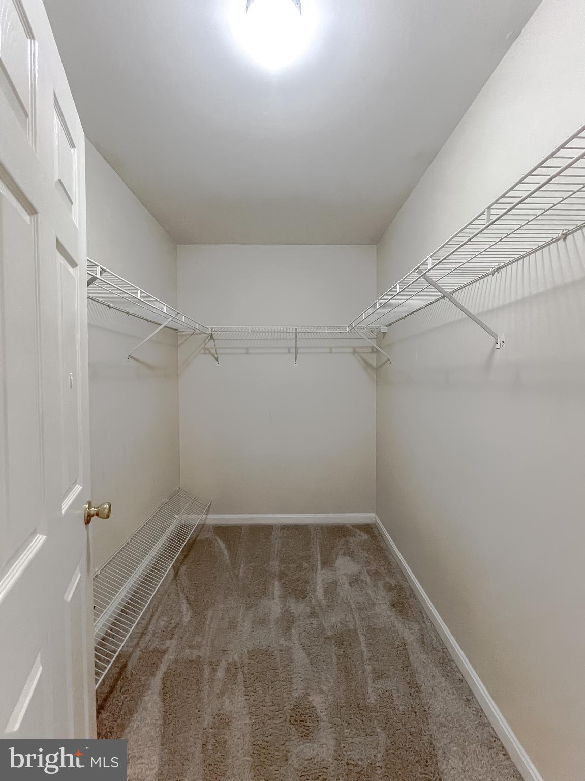 WILDERNESS RUN - Residential Lease