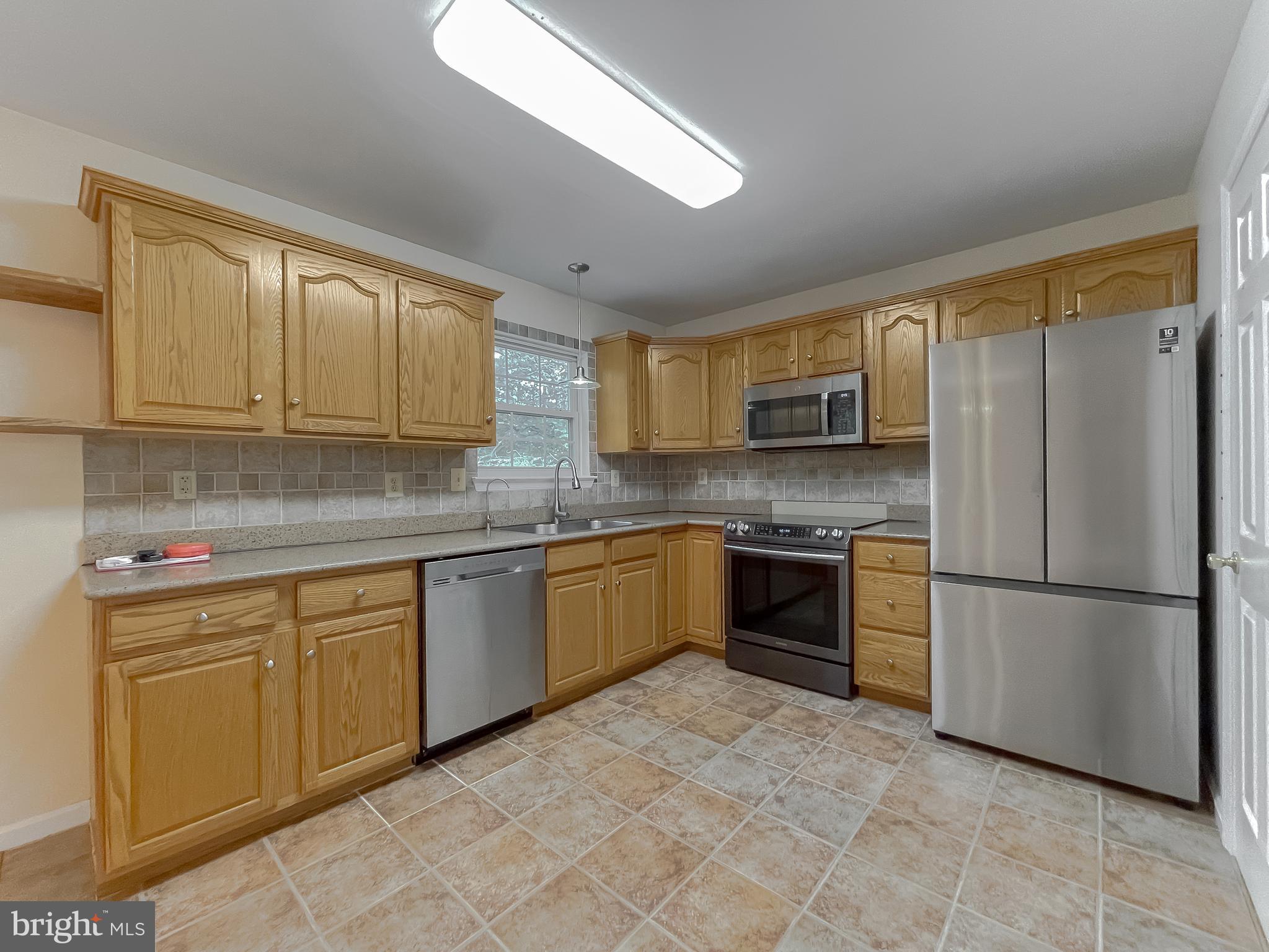 WILDERNESS RUN - Residential Lease