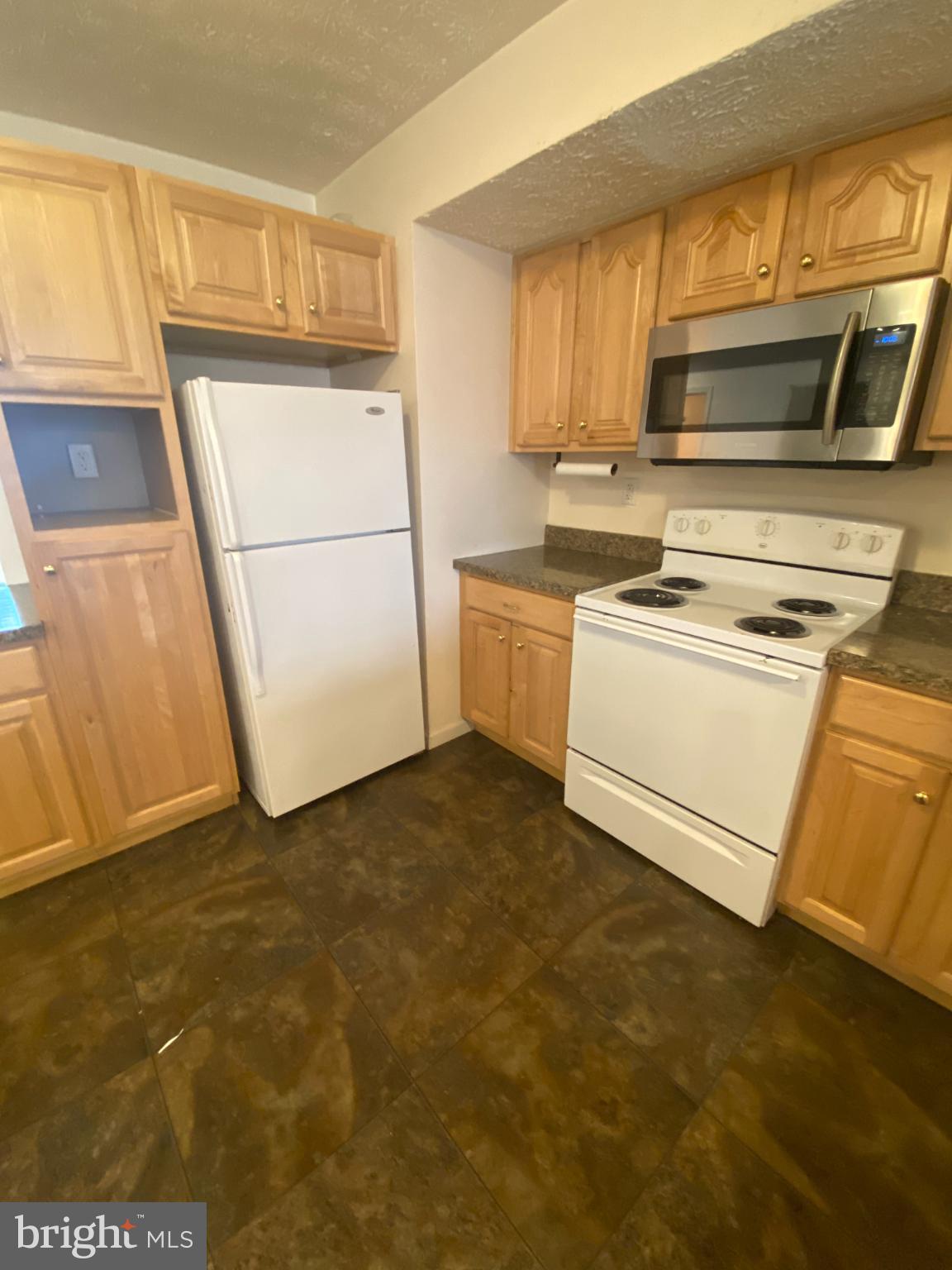 STONEY RUN - Residential Lease