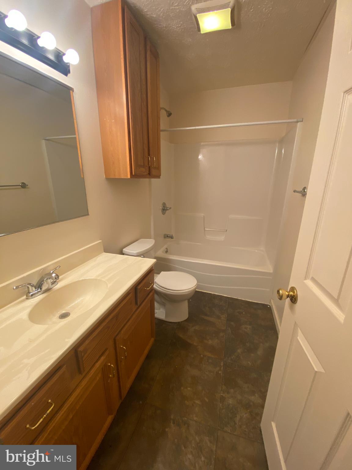 STONEY RUN - Residential Lease