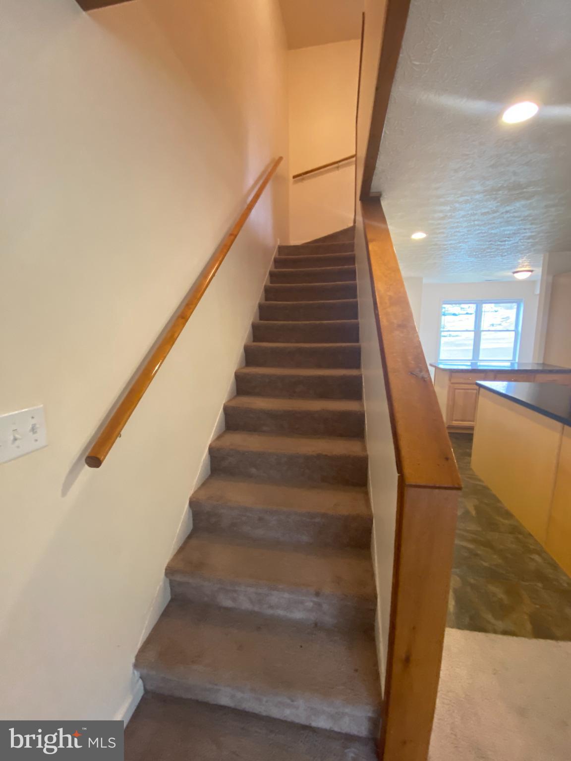 STONEY RUN - Residential Lease