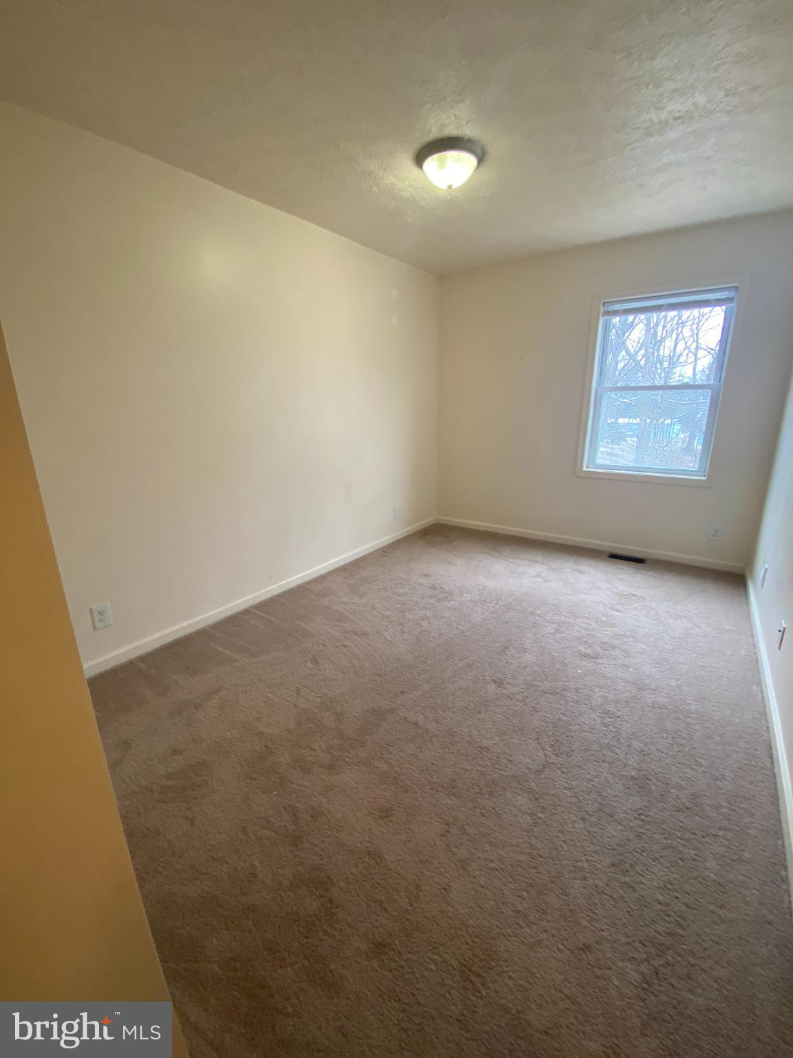 STONEY RUN - Residential Lease