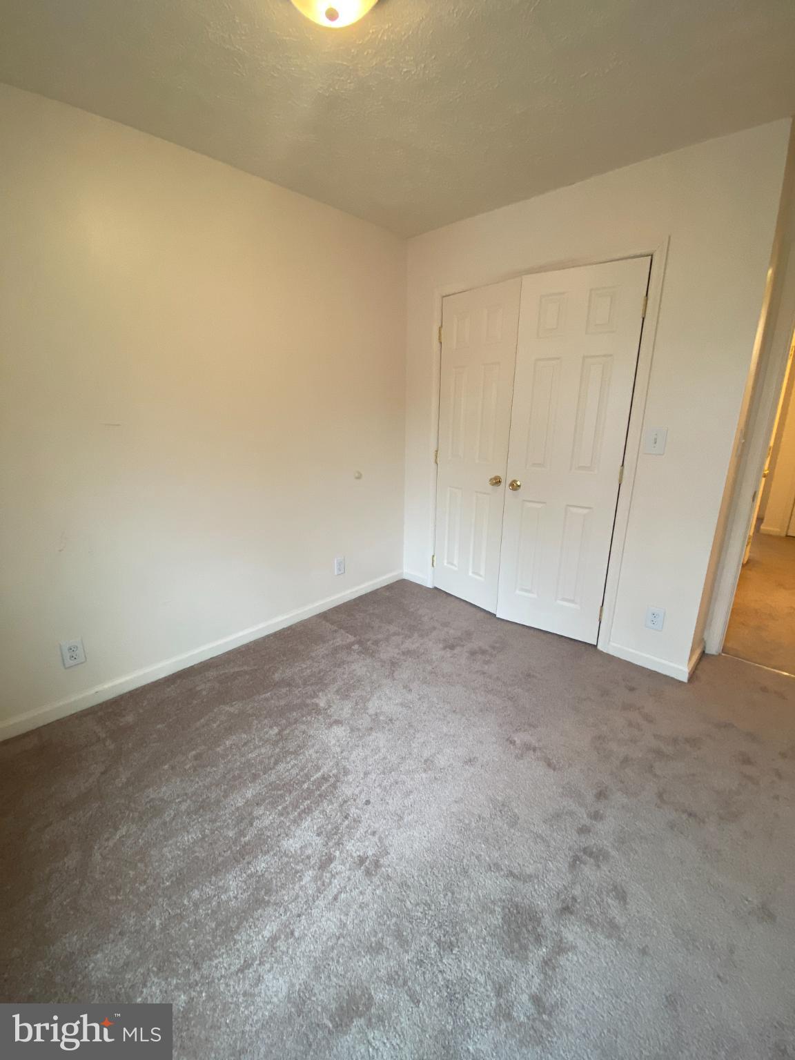 STONEY RUN - Residential Lease